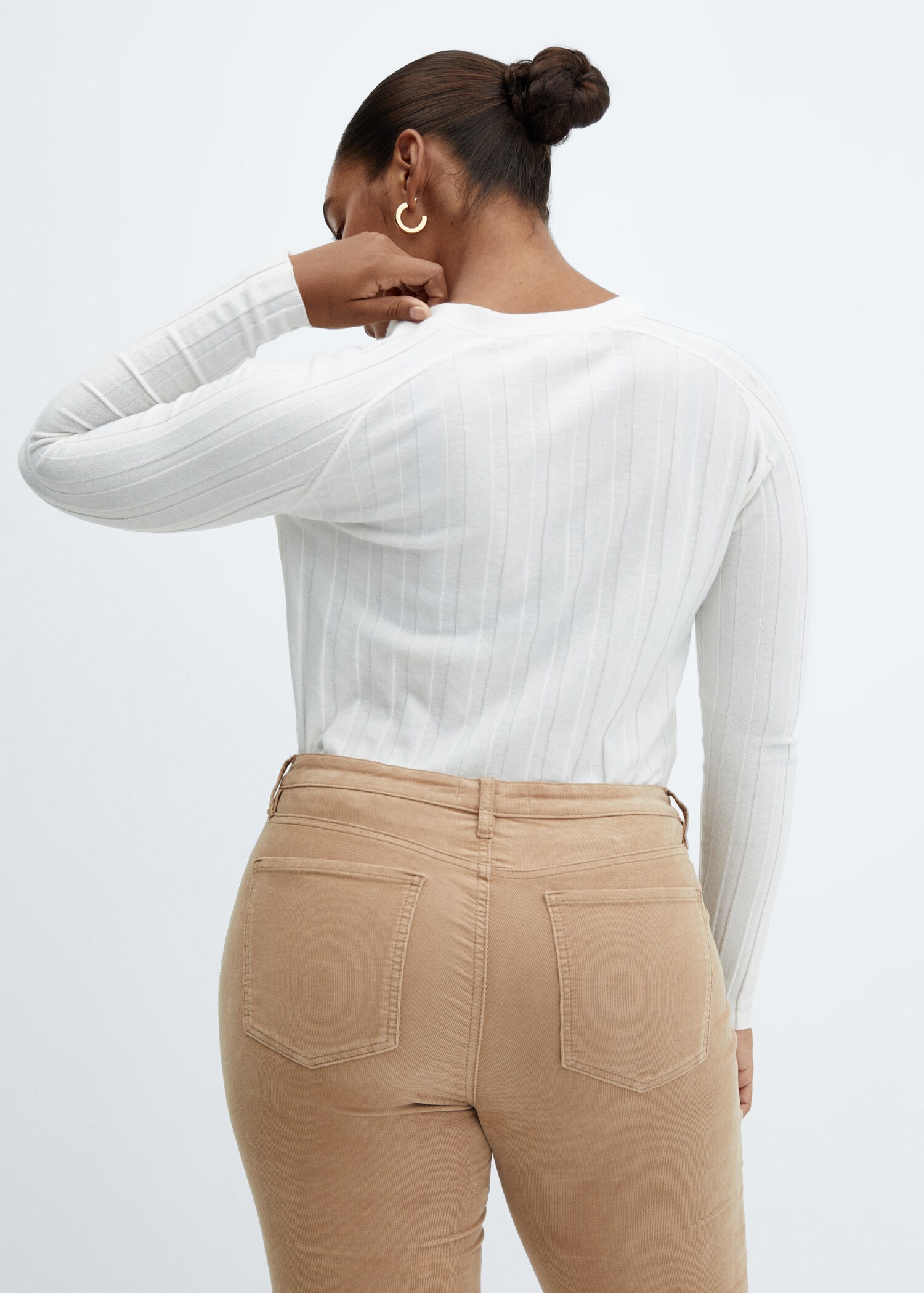 Flared cropped corduroy jeans - Details of the article 4