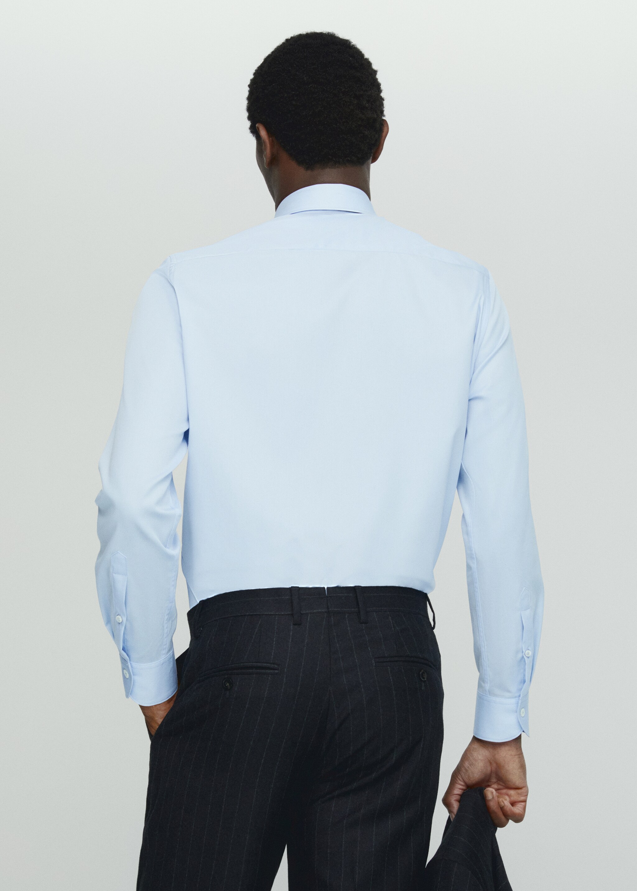 100% cotton slim fit shirt - Reverse of the article