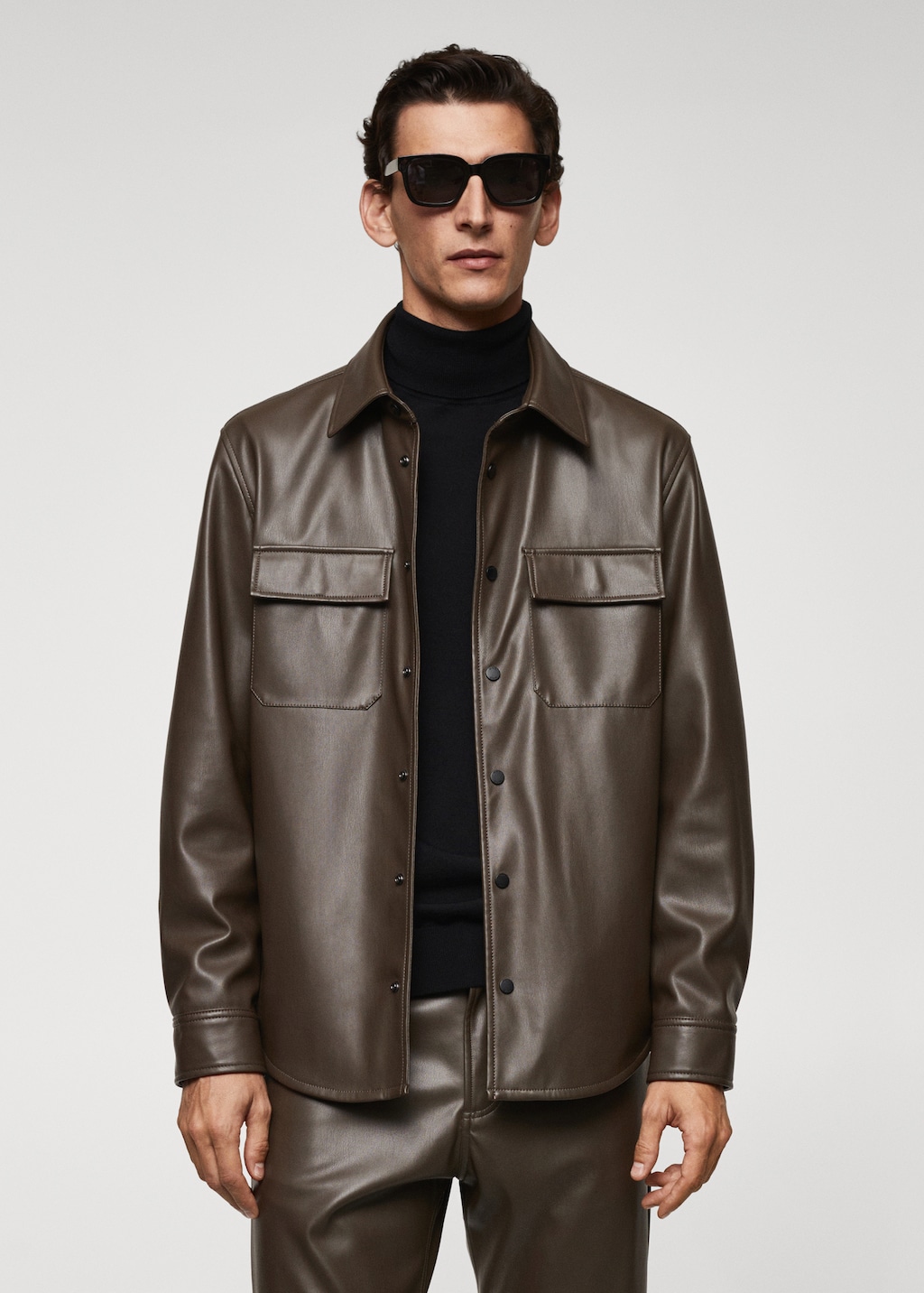 Sobrecamisa efecto piel Hombre MNG Ecuador