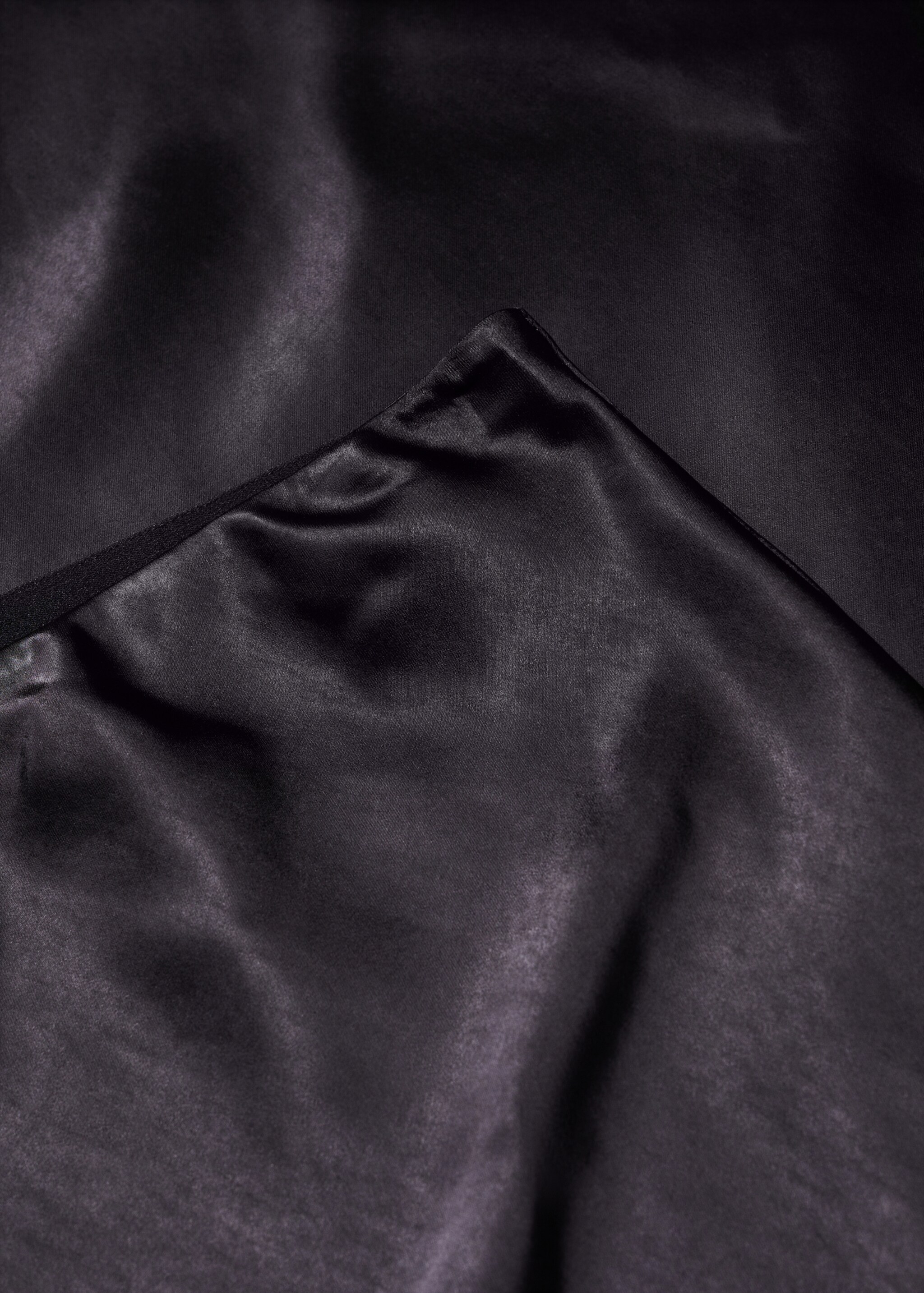 Midi satin skirt - Details of the article 8, Black. Ref: 57030409-00.