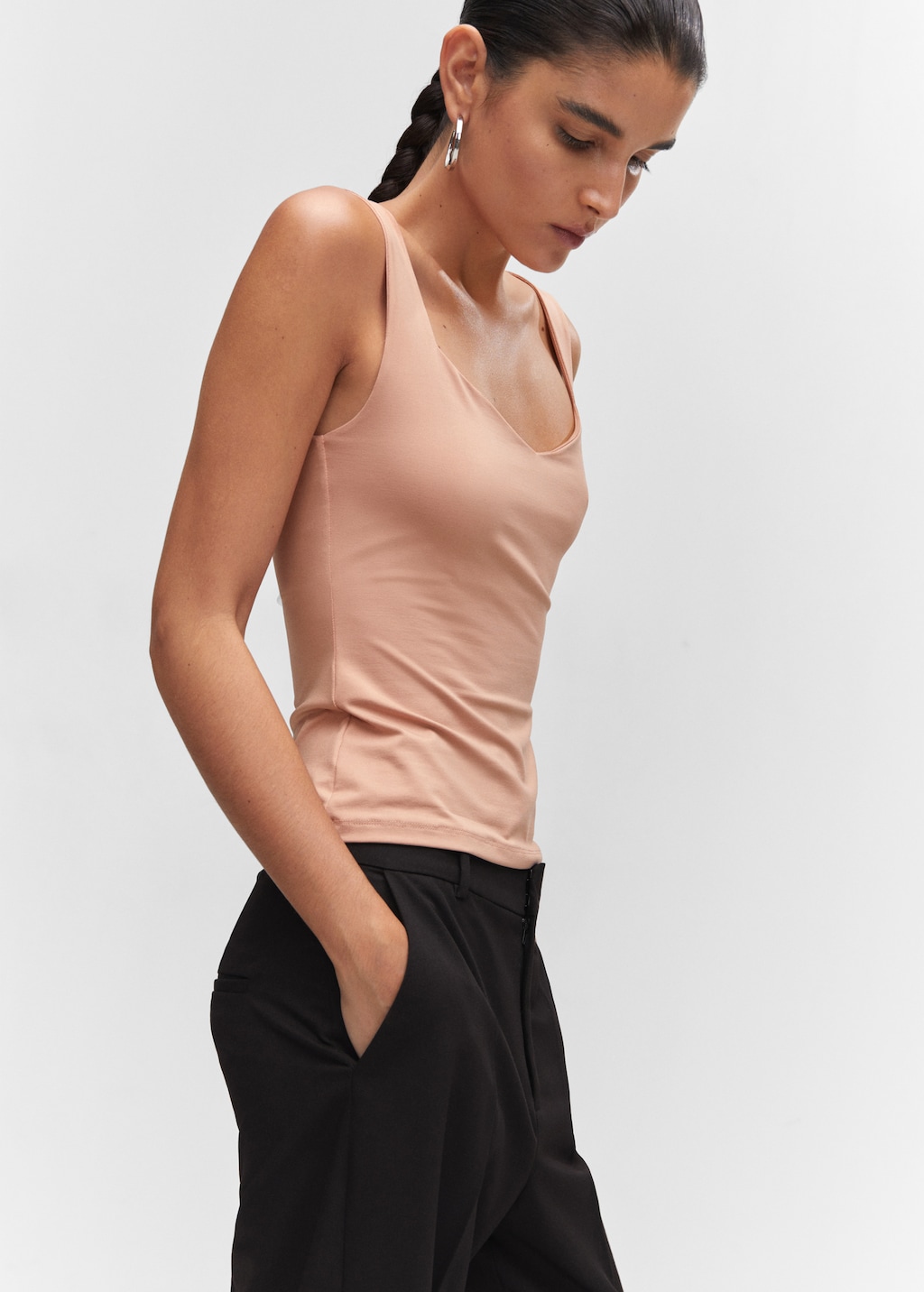 Debardeur elastique femme sale