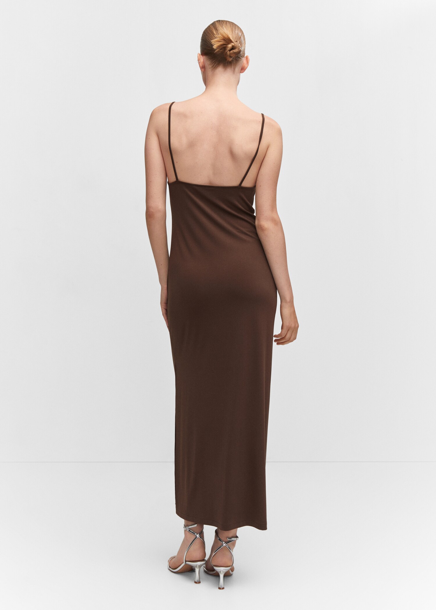Vestido detalles fruncidos abertura  - Reverso del artículo