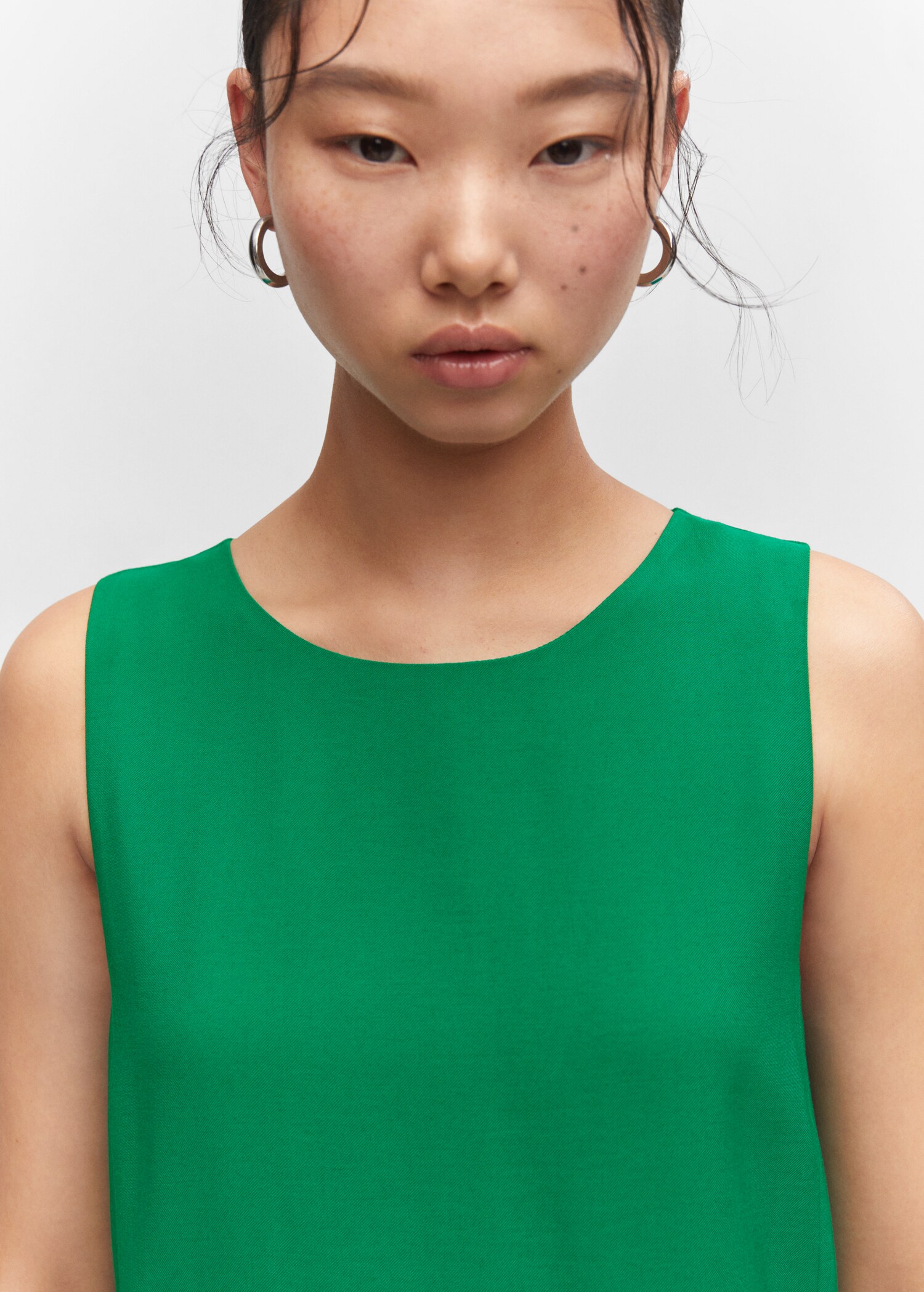 Robe courte sans manches - Détail de l'article 1