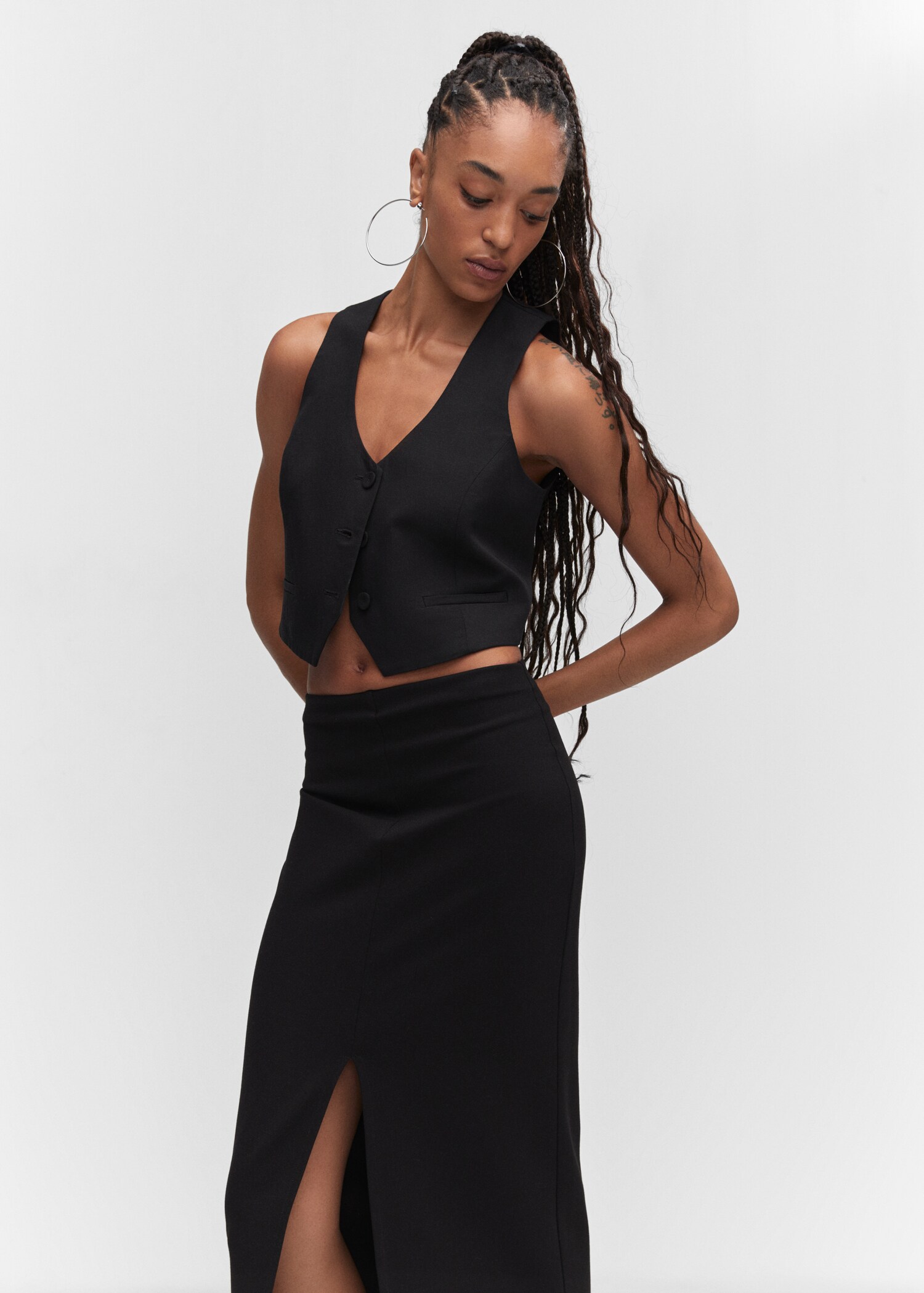 Midi-skirt with front slit - Details of the article 1