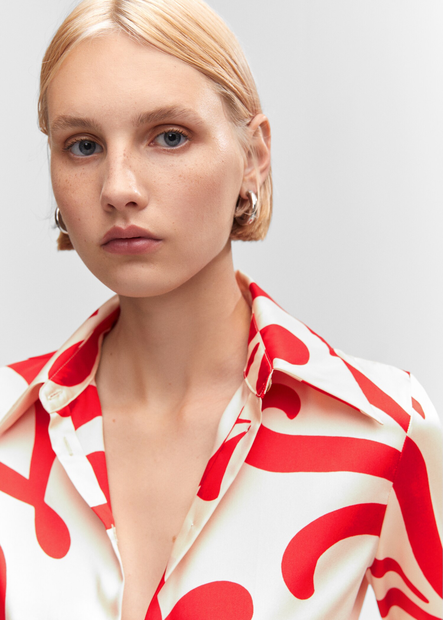 Camisa satinada estampada - Detalle del artículo 1