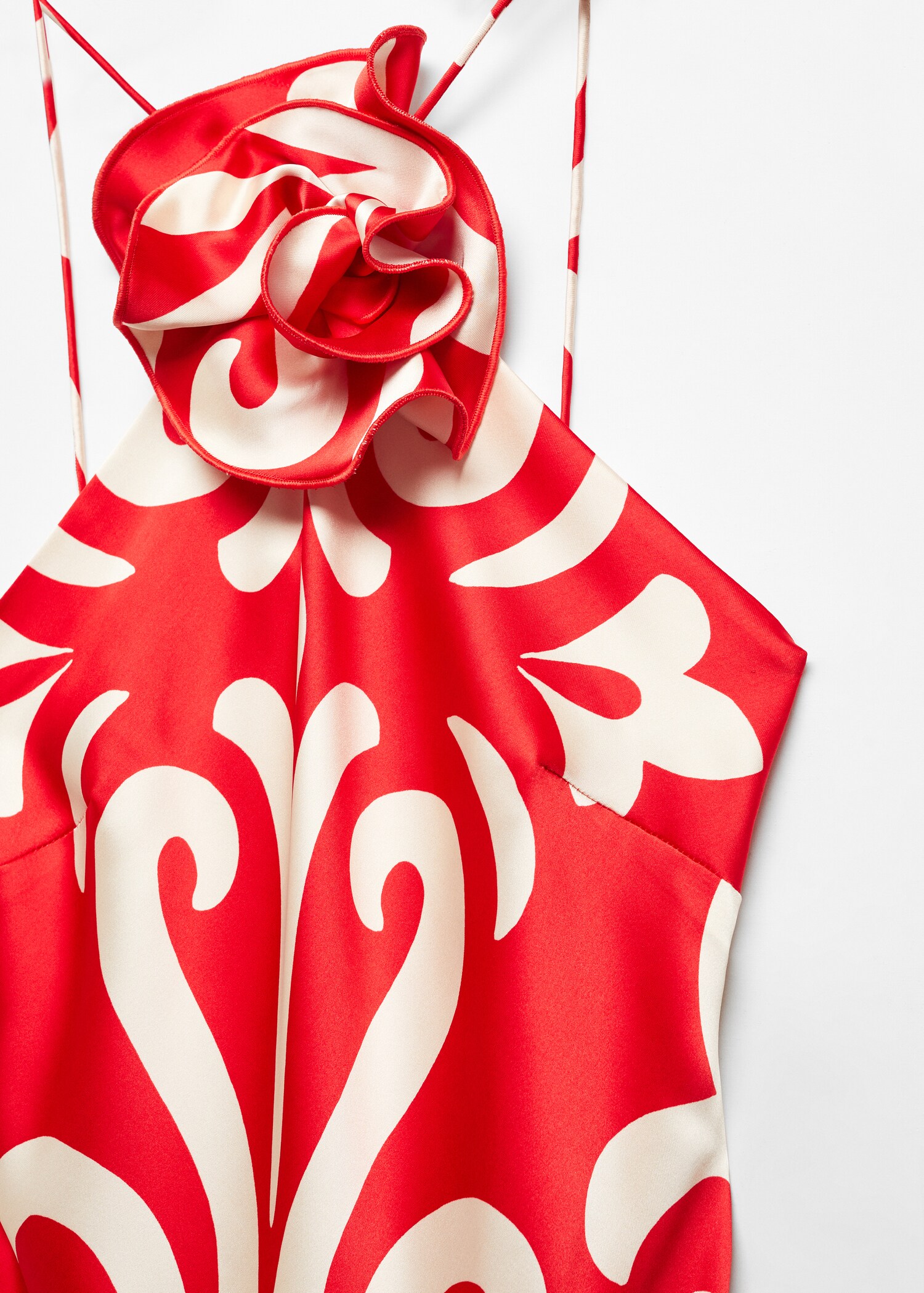 Neckholder-Kleid mit Blumendetail - Detail des Artikels 8
