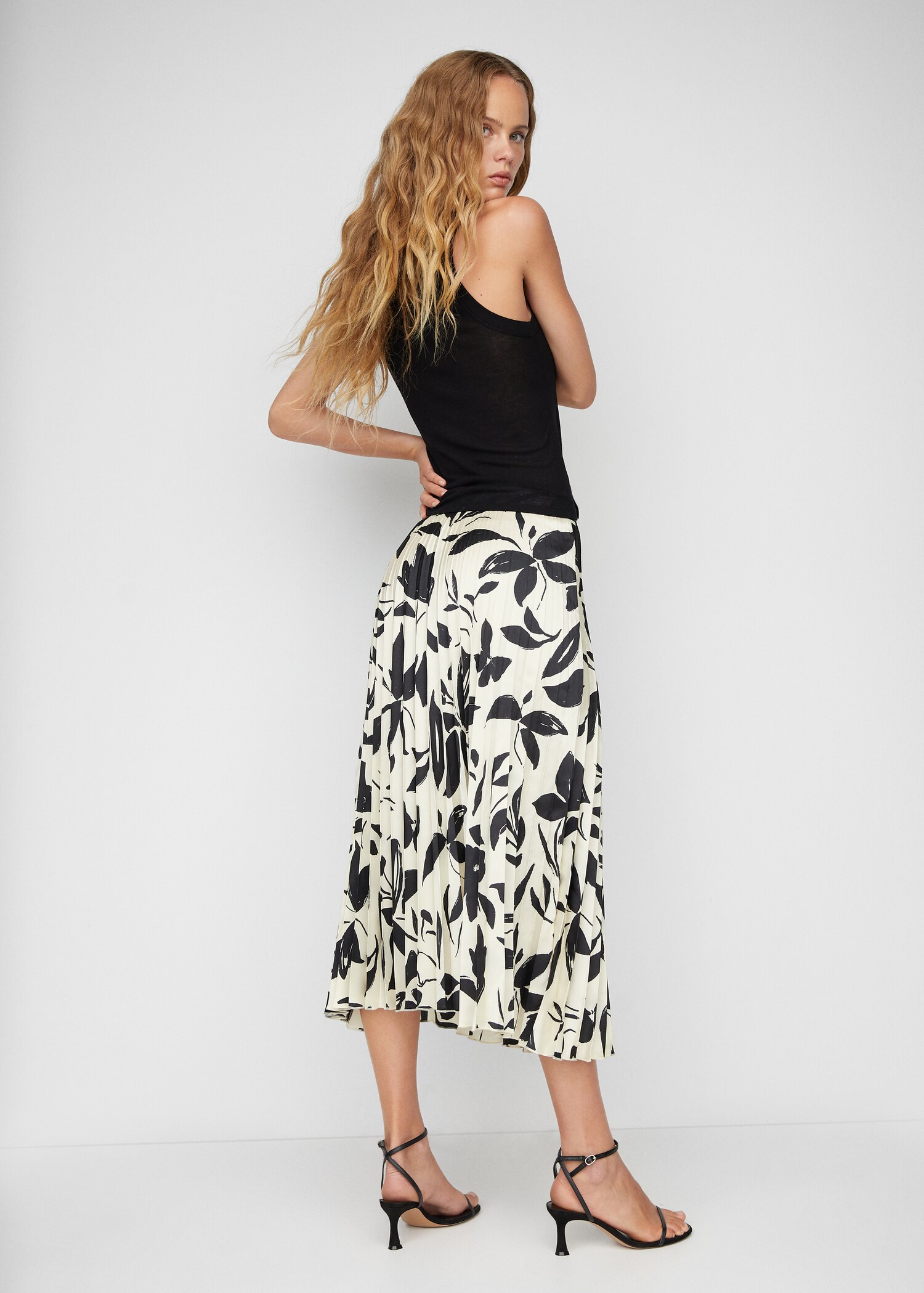 Printed pleated skirt - Spatele articolului