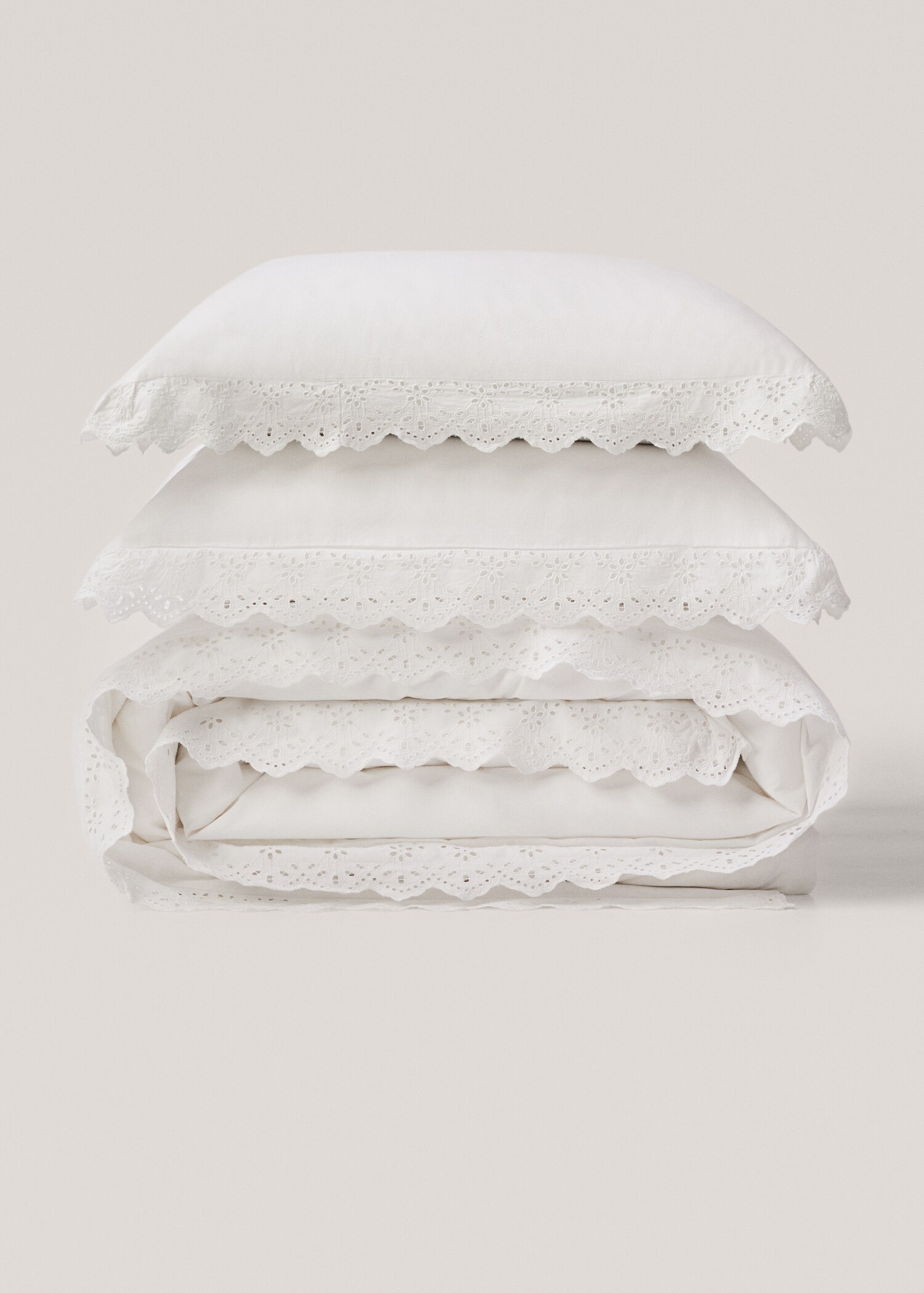 Housse de couette brodée volant Lit 180/200 cm - Article sans modèle