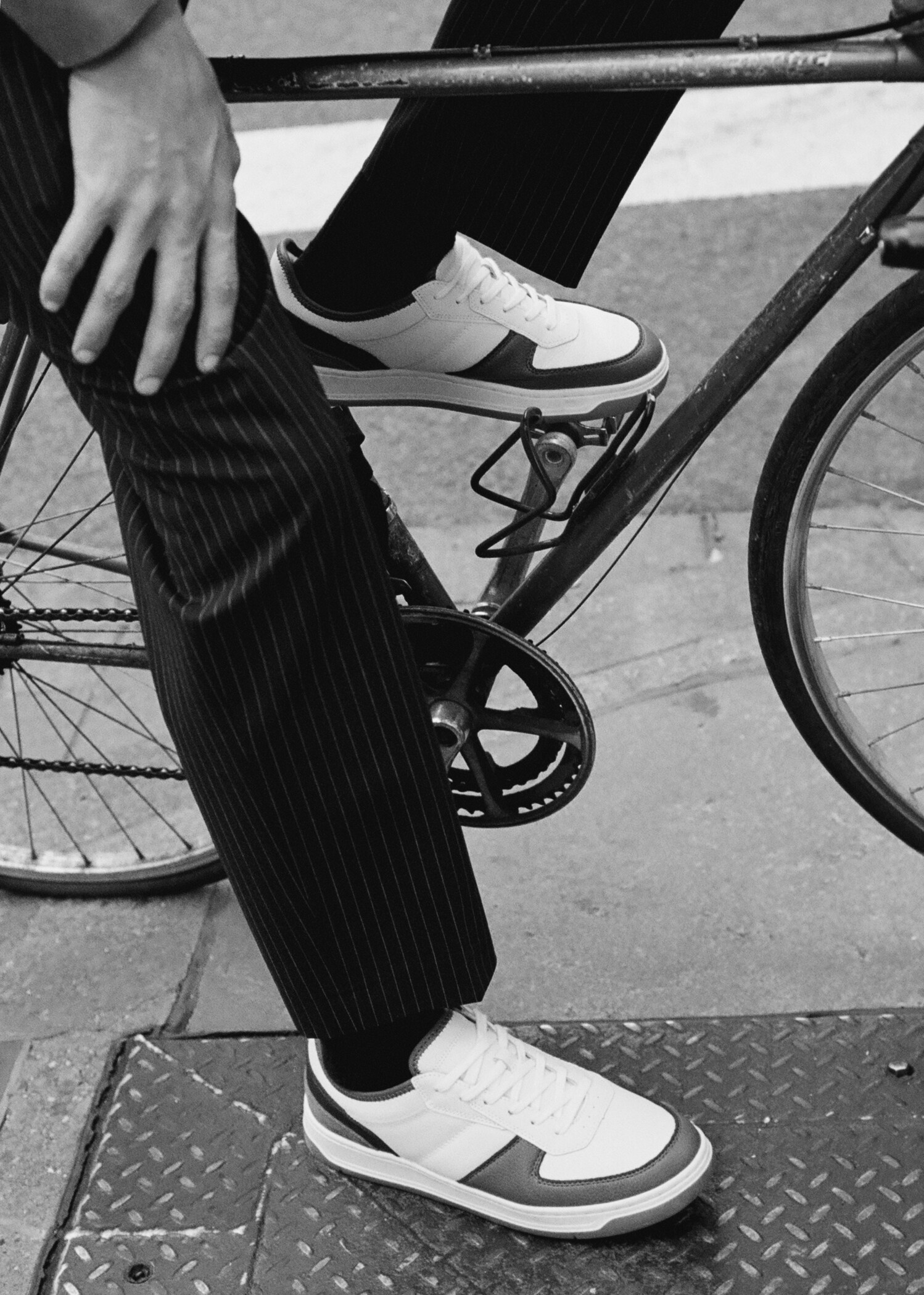 Kombinierte Leder-Sneakers - Detail des Artikels 9