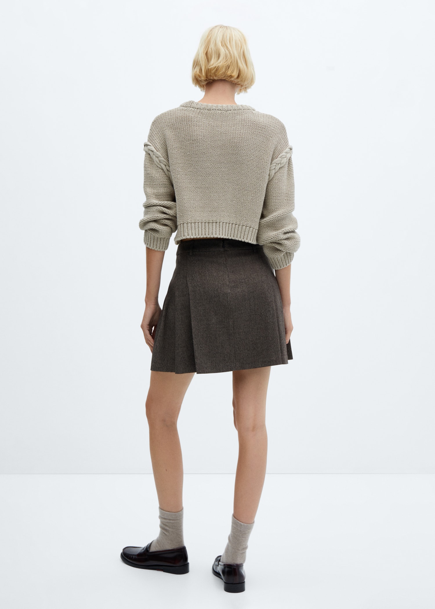 Pleated mini-skirt - Reverse of the article