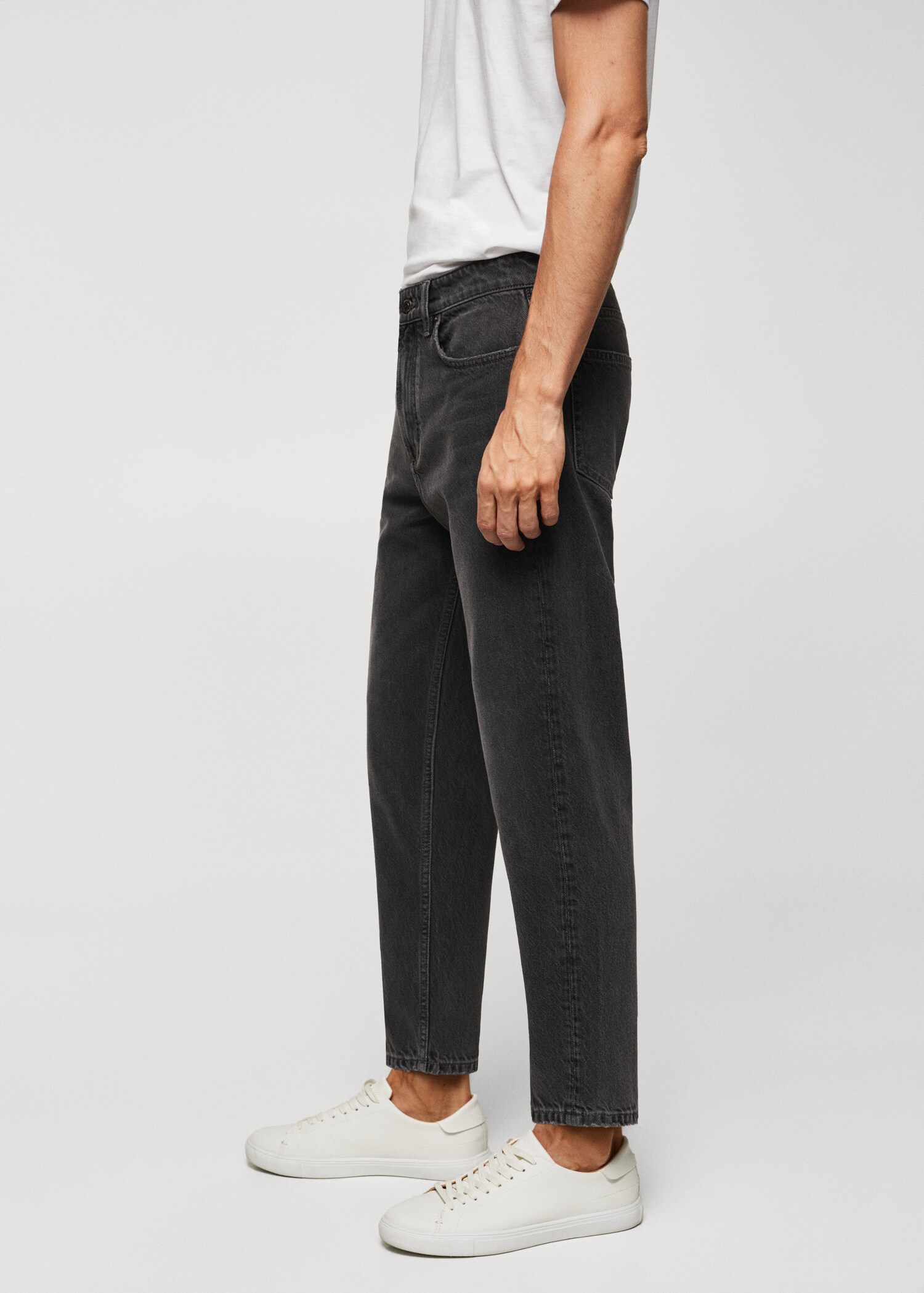 Jean tapered-fit délavé foncé - Détail de l'article 2