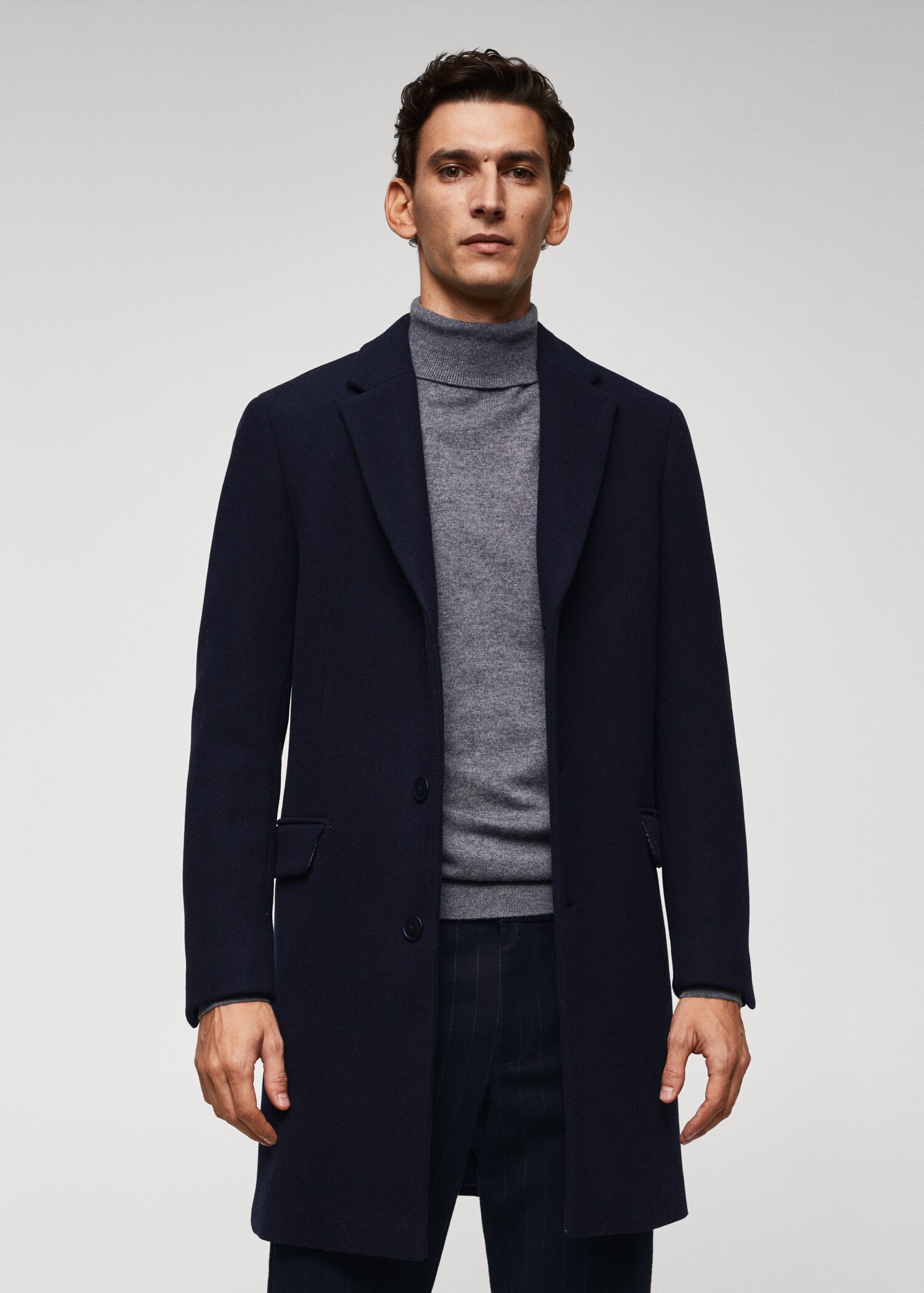 Manteau long laine recyclée - Plan moyen