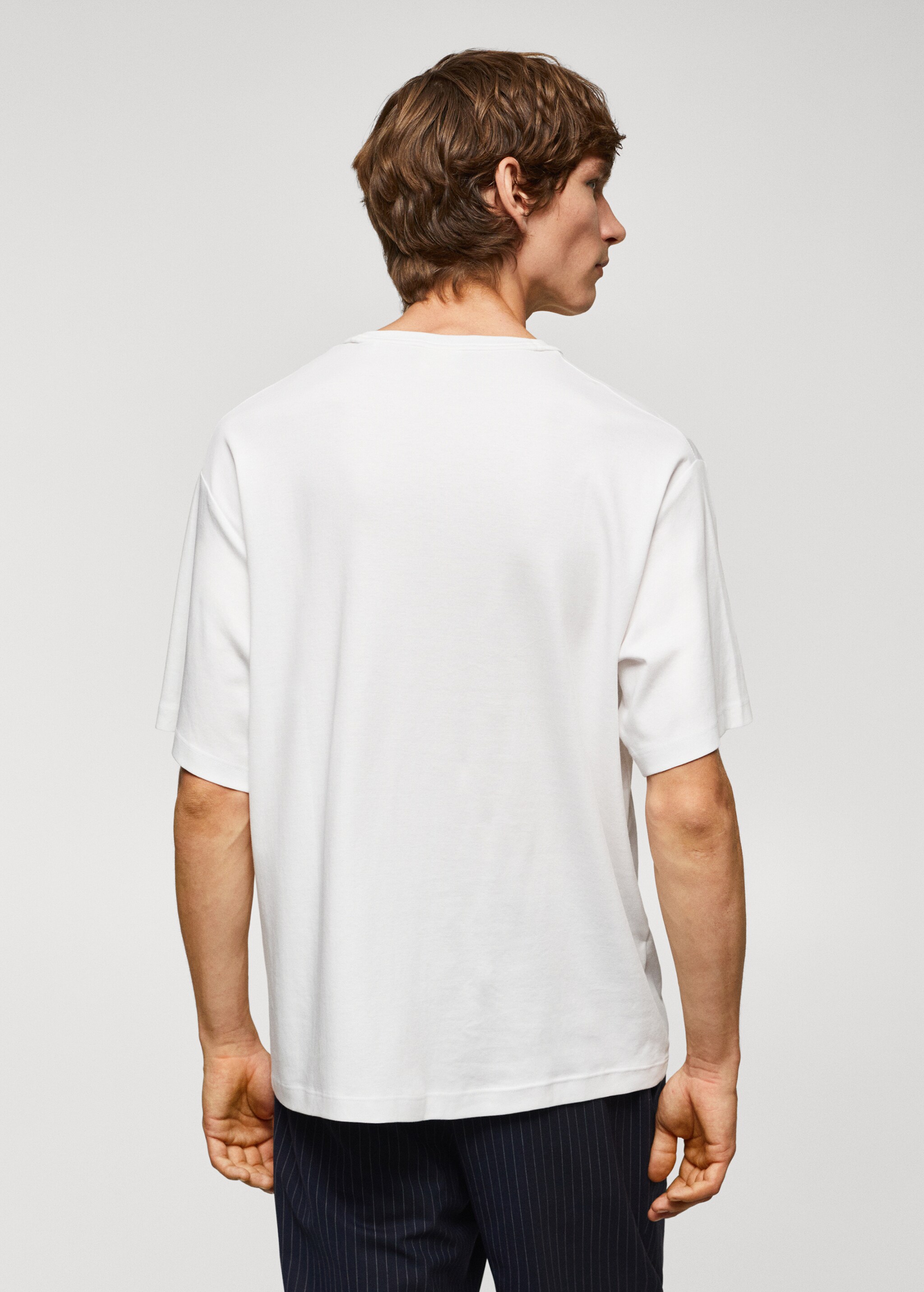 100% cotton relaxed-fit t-shirt - Reverse of the article
