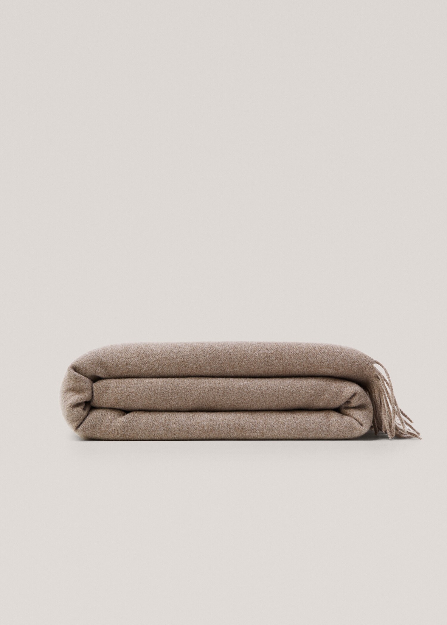 Plain fringed blanket - Article without model