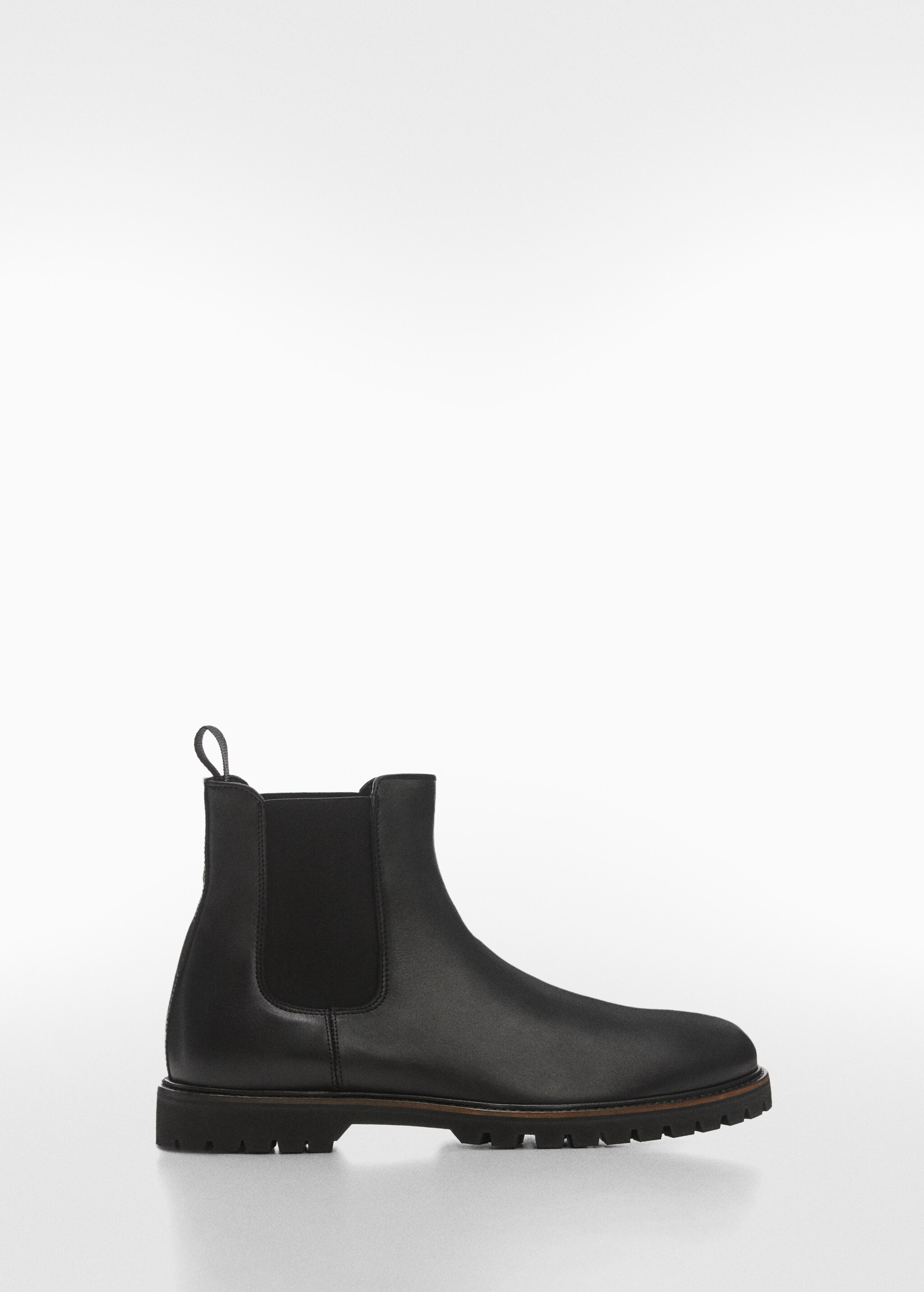Chelsea leather ankle boots with track sole - Article without model