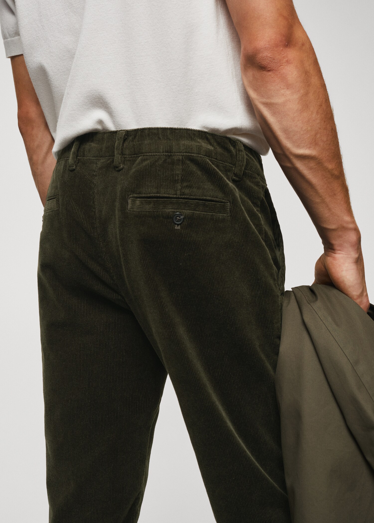 Corduroy slim fit crop pants - Details of the article 6
