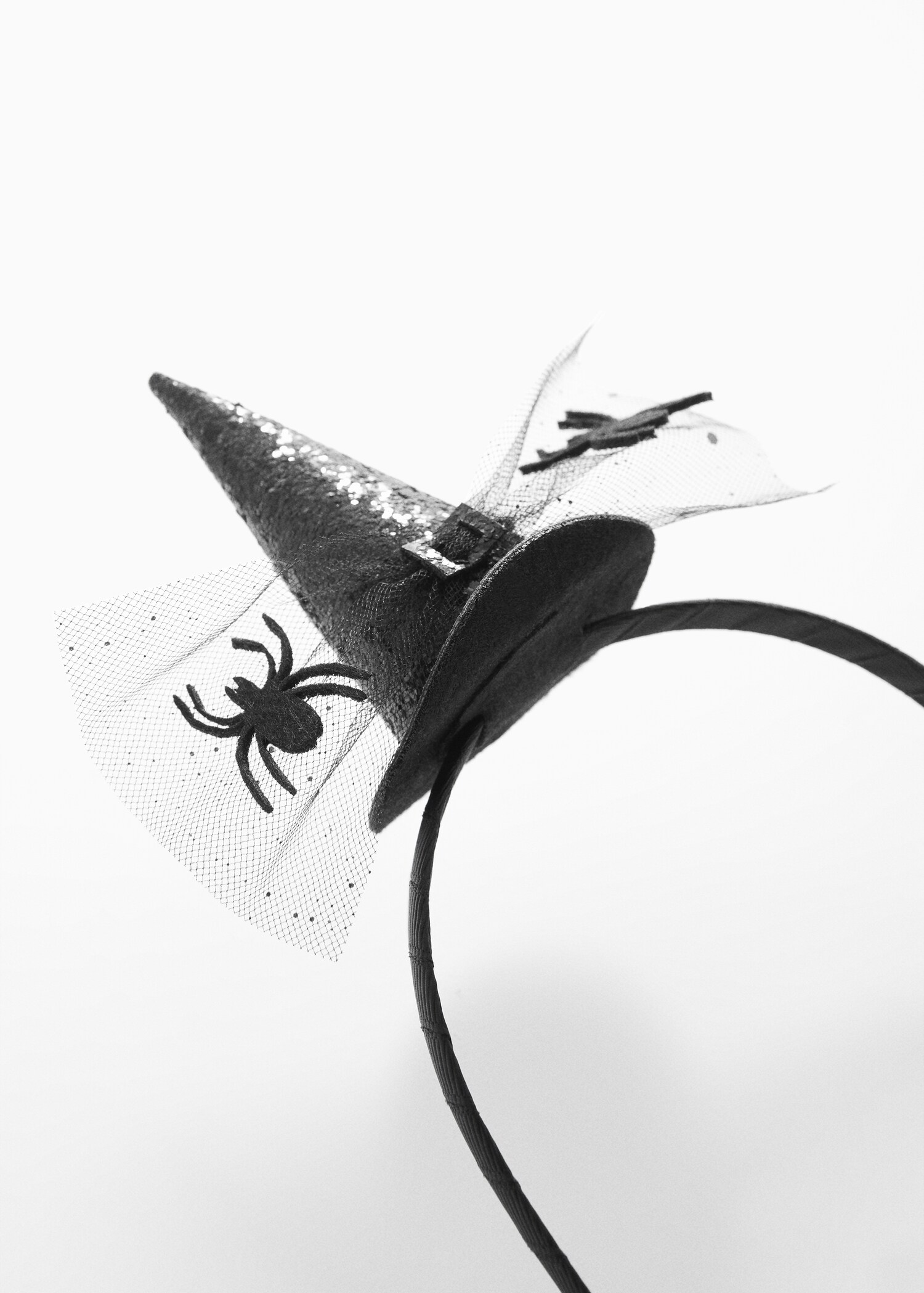 Diadema bruja - Plano medio