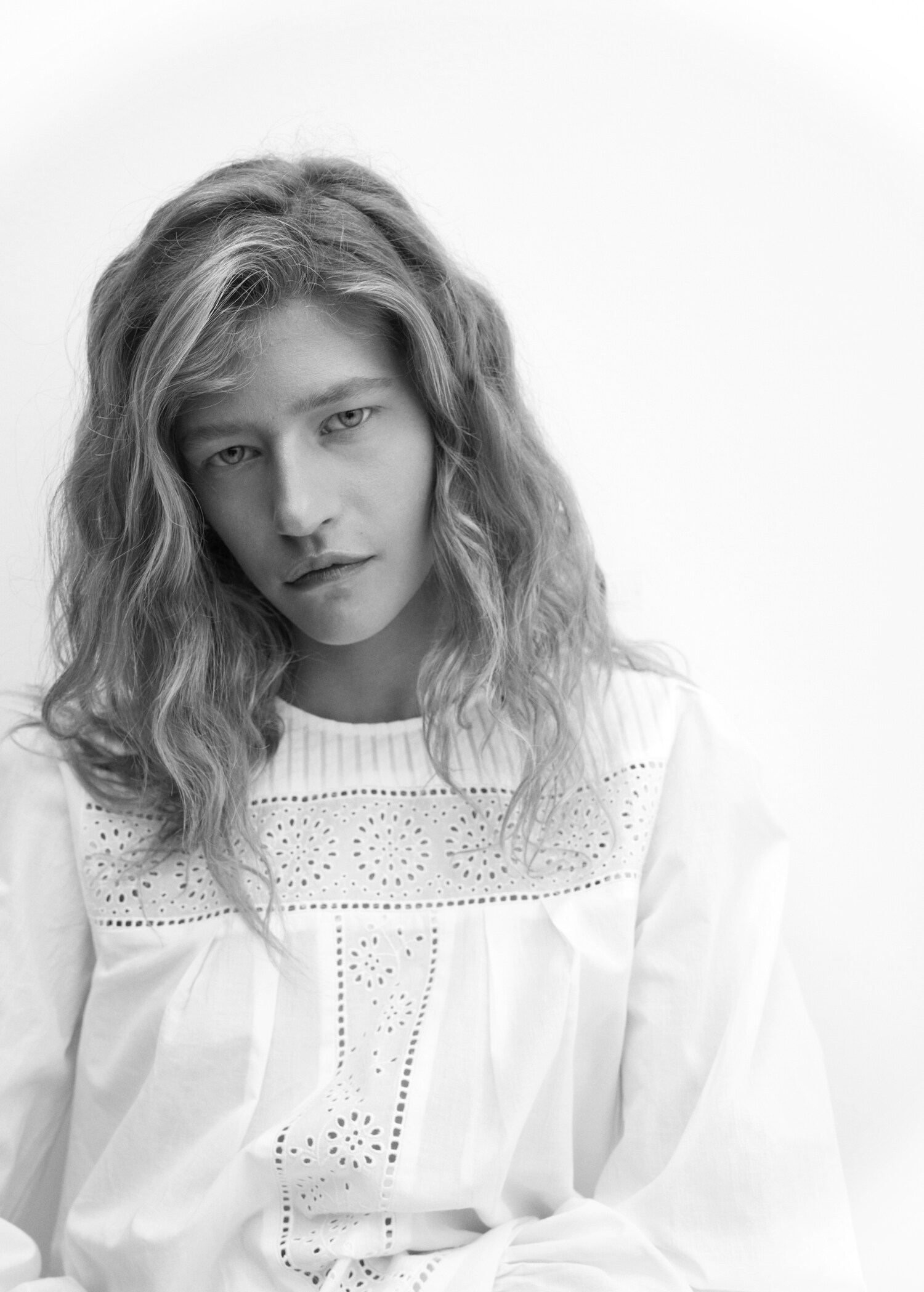Cotton blouse with openwork details  - Details of the article 1