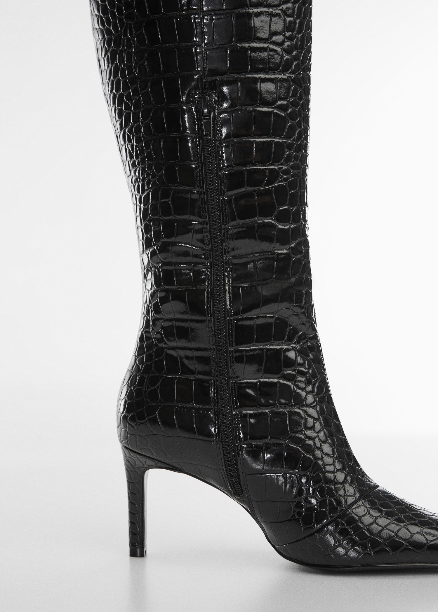 Coco-effect heeled boots