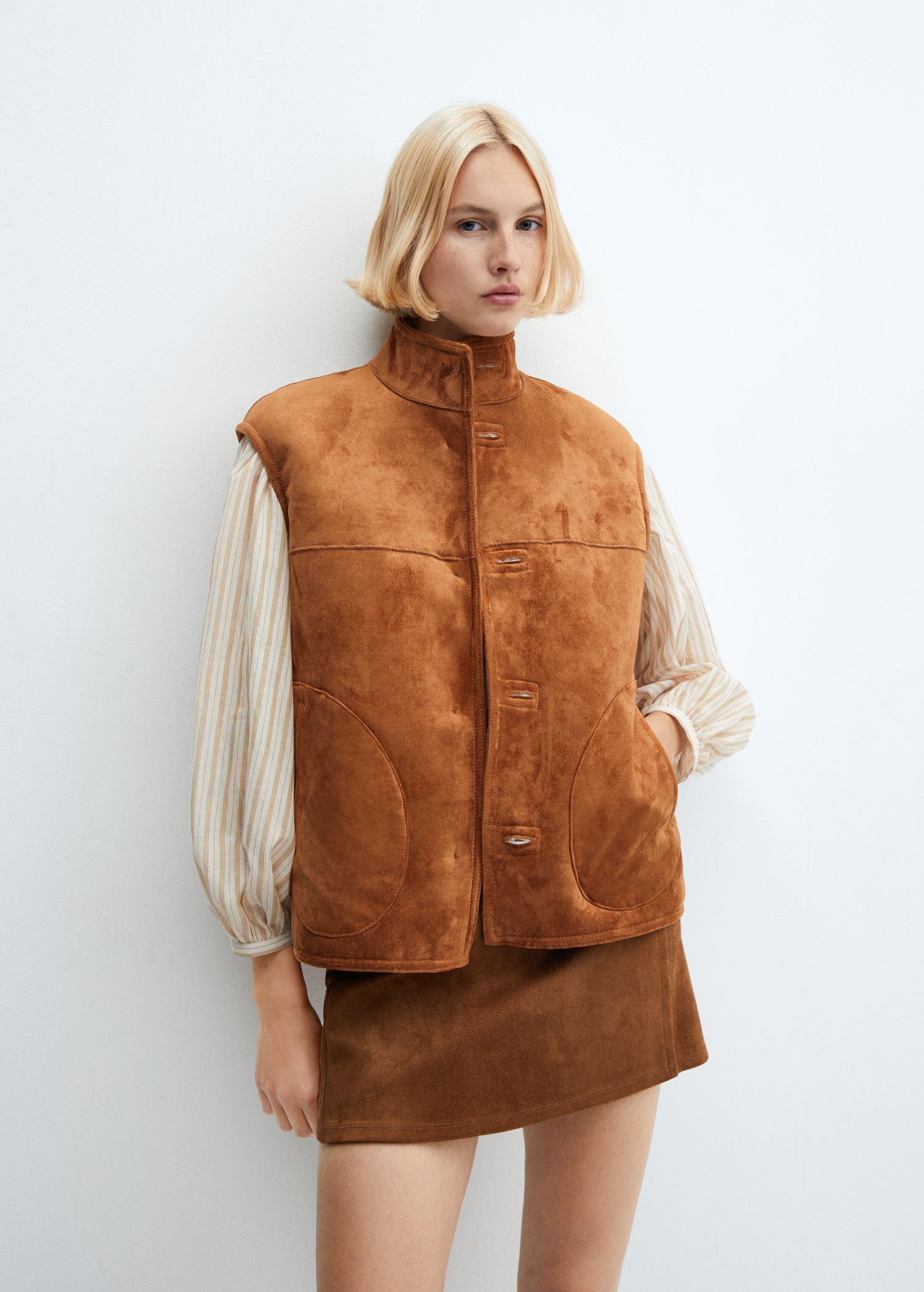 Reversible shearling vest - Details of the article 2