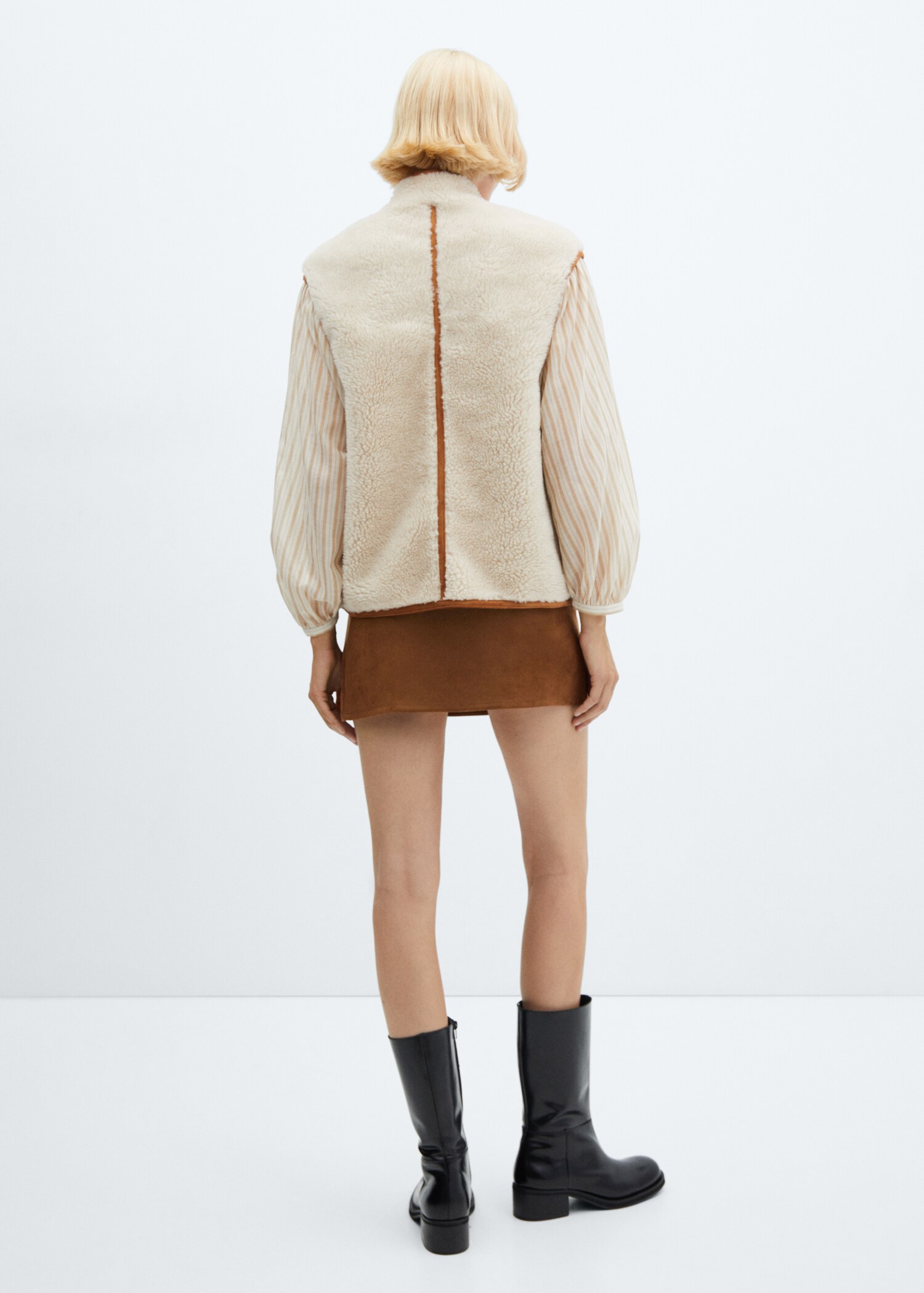 Reversible shearling vest - Reverse of the article