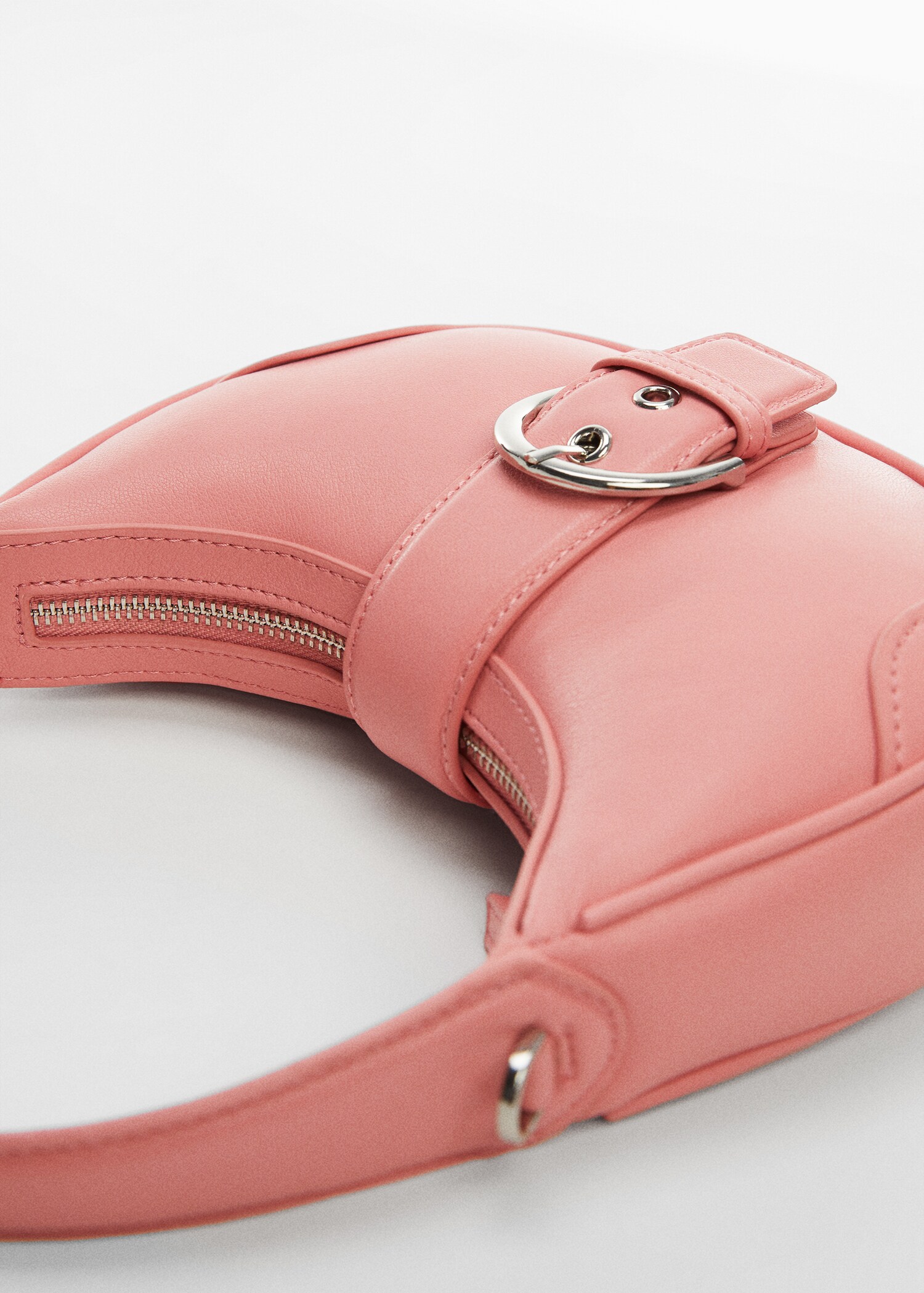 Buckle bag with double handle  - Details of the article 2