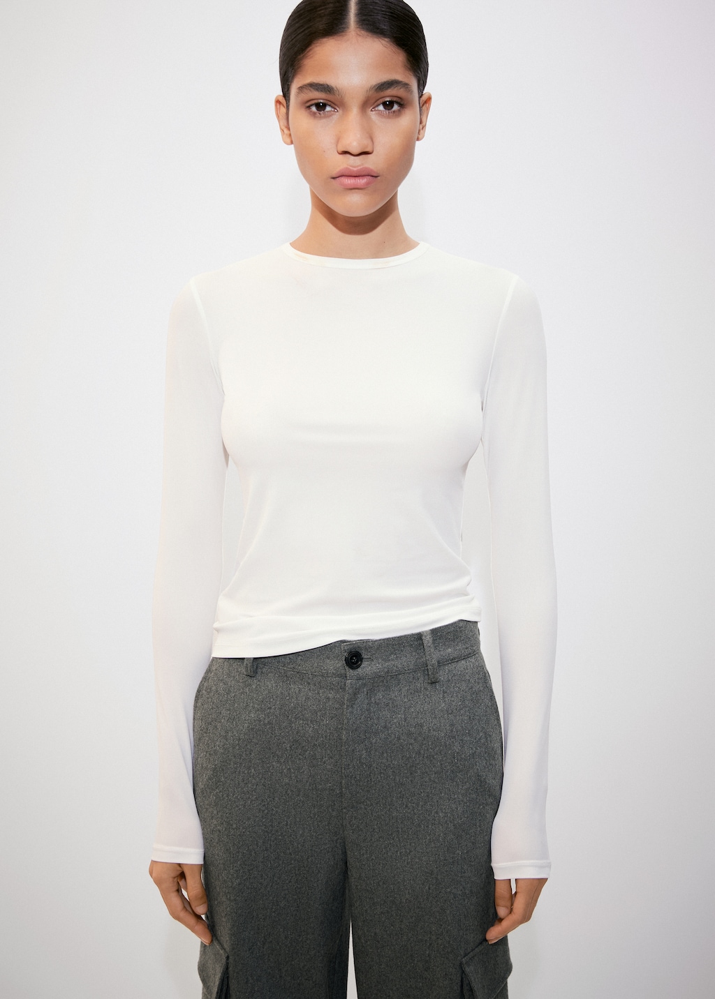 White round neck long sleeve top sale