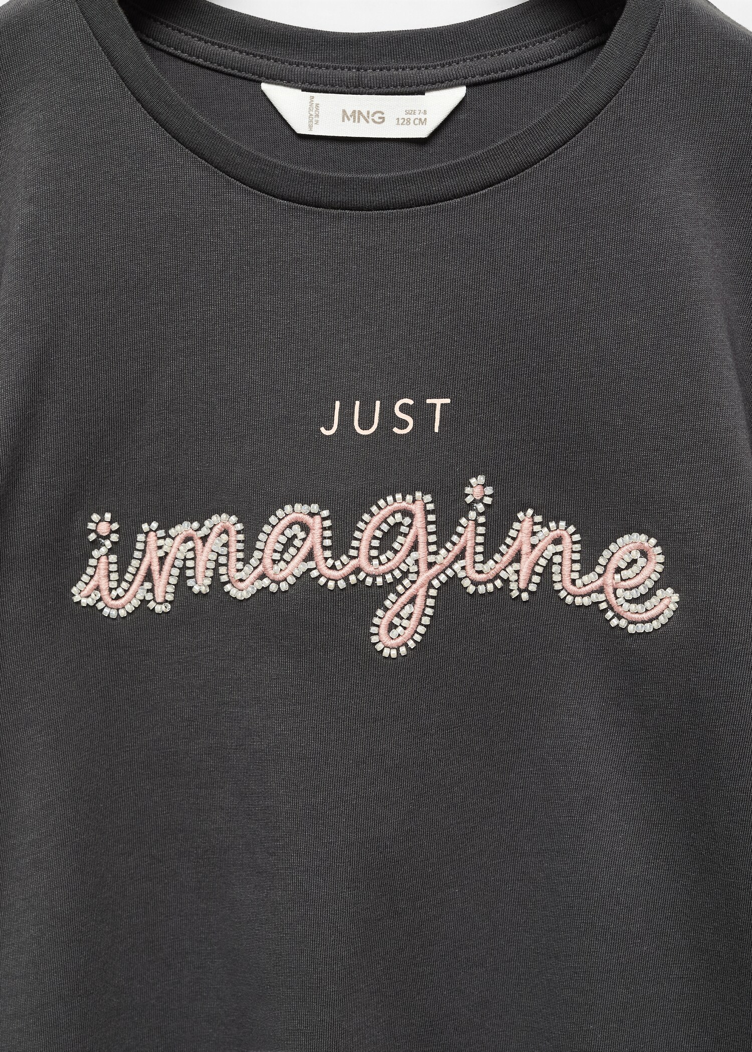 Long-sleeved t-shirt with message - Details of the article 8