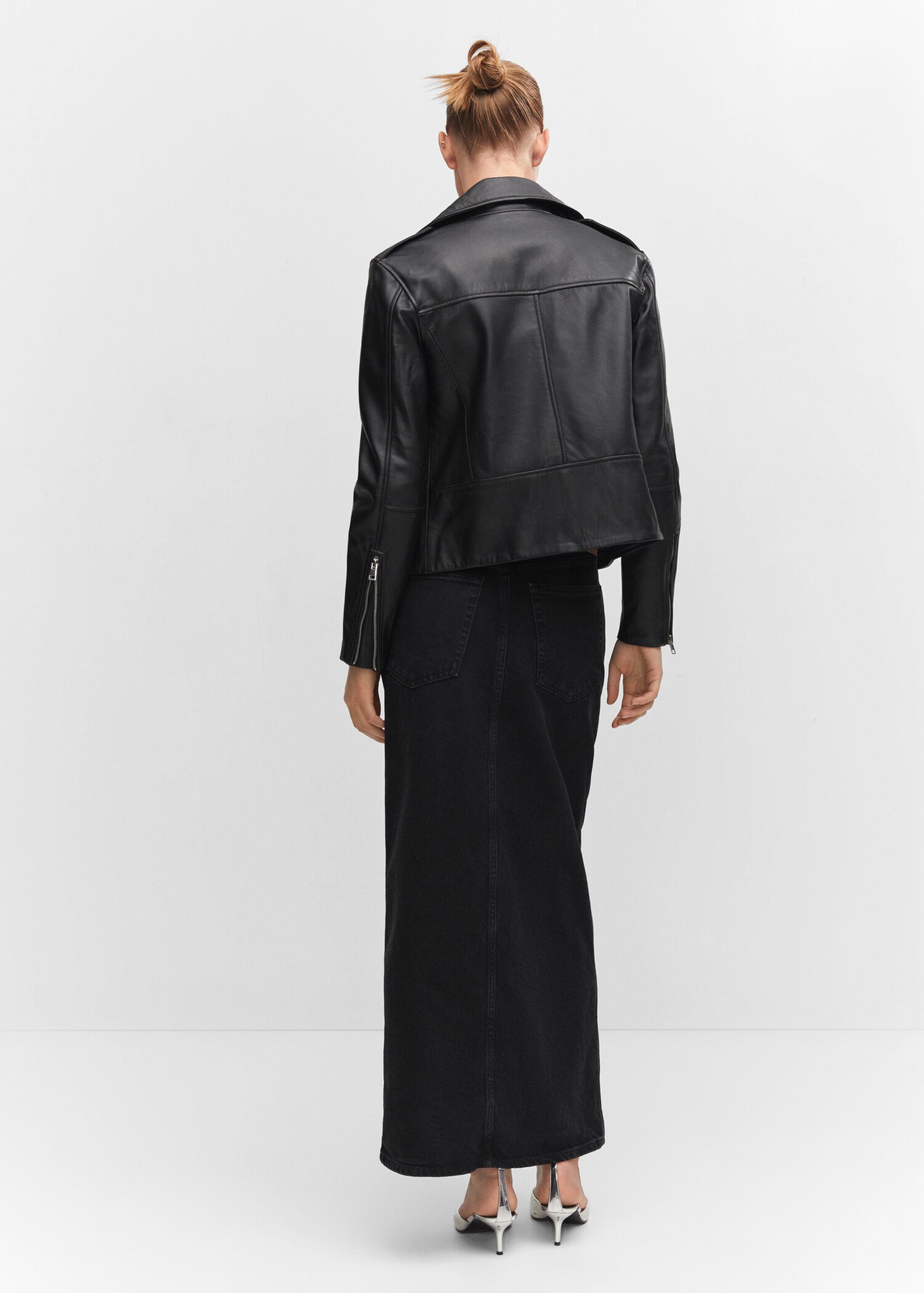 Leather biker jacket - Reverse of the article