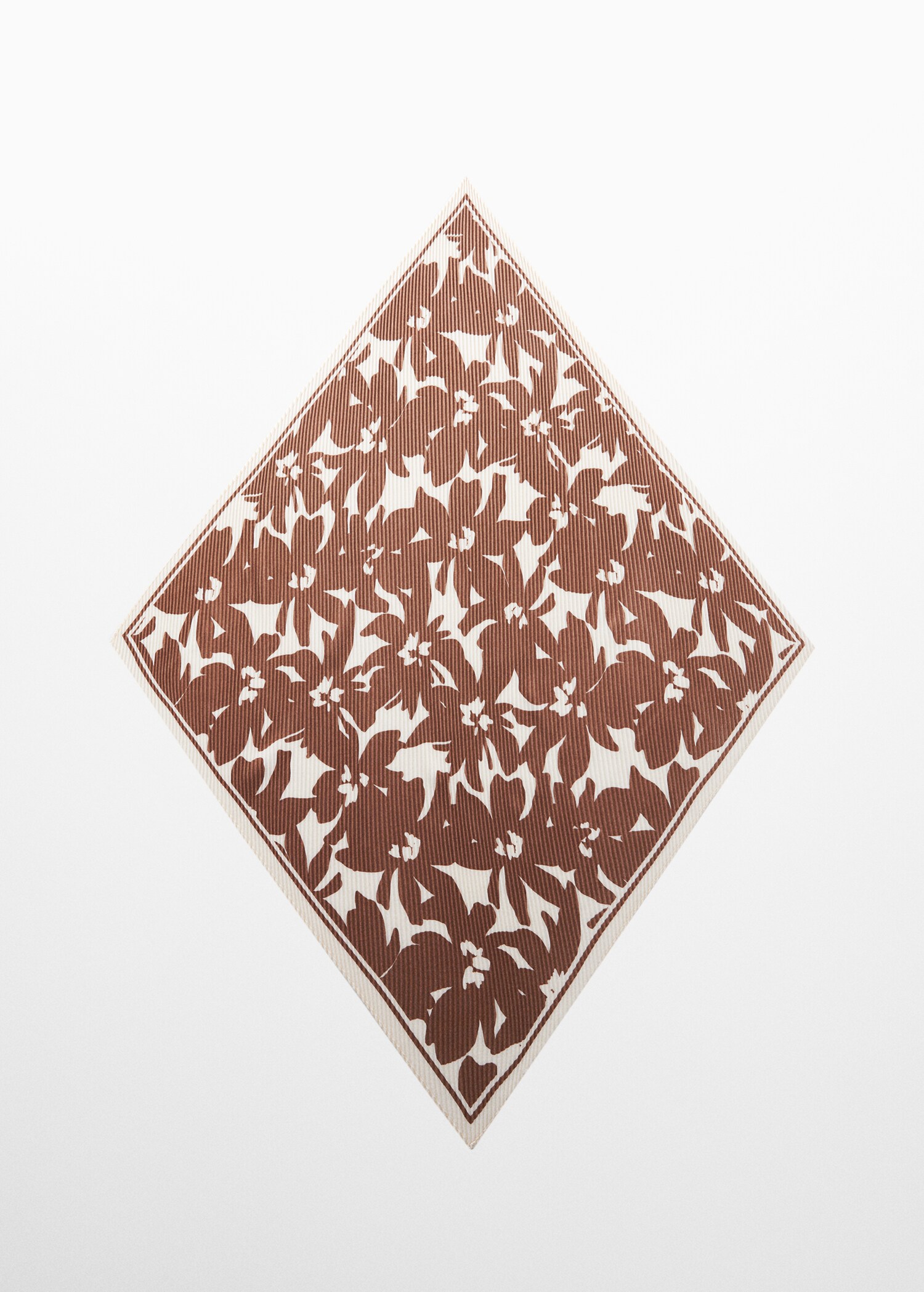 Foulard plissé à fleurs - Article sans modèle