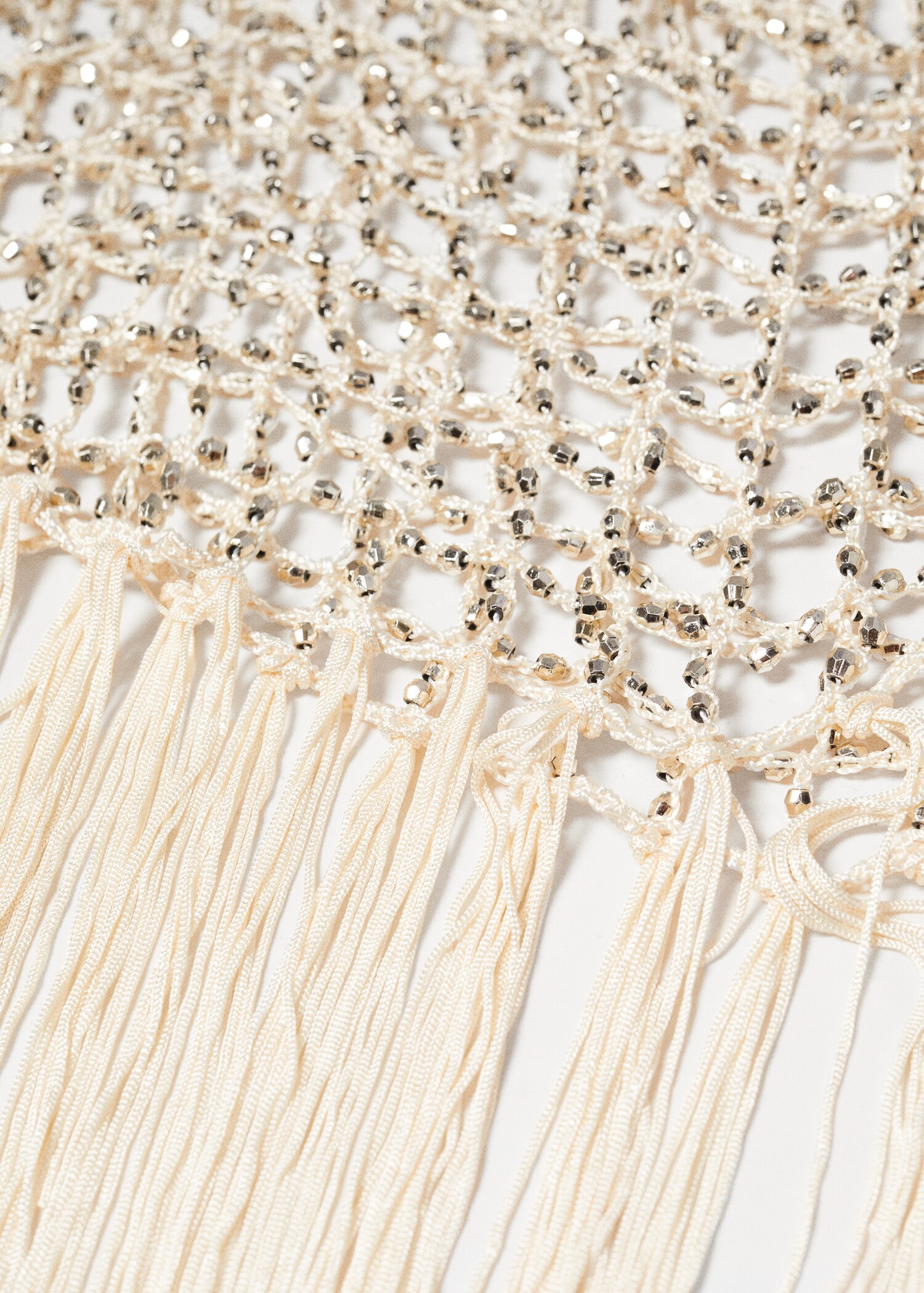 Foulard détails strass - Plan moyen