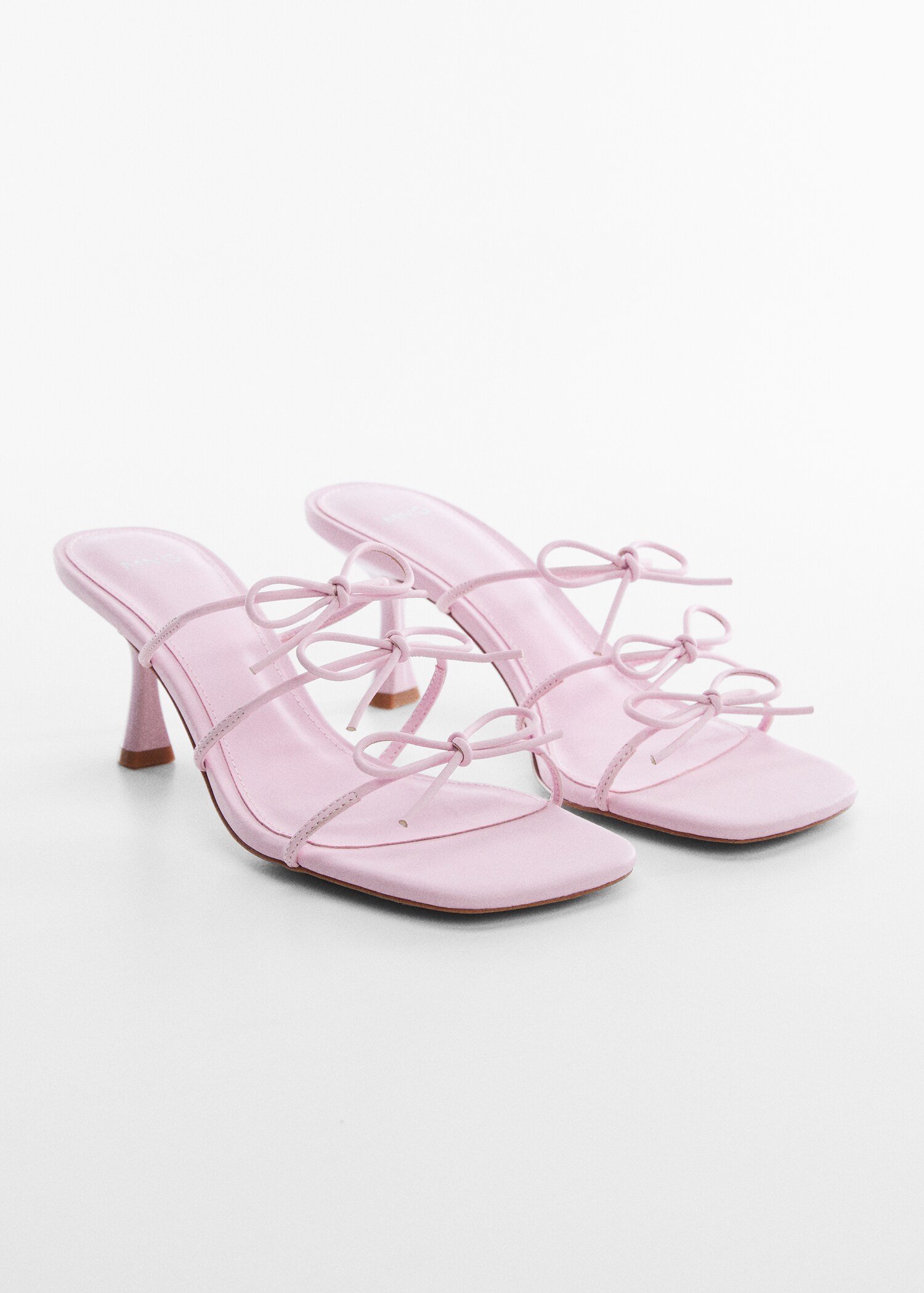 Bows leather sandals - Plan mediu