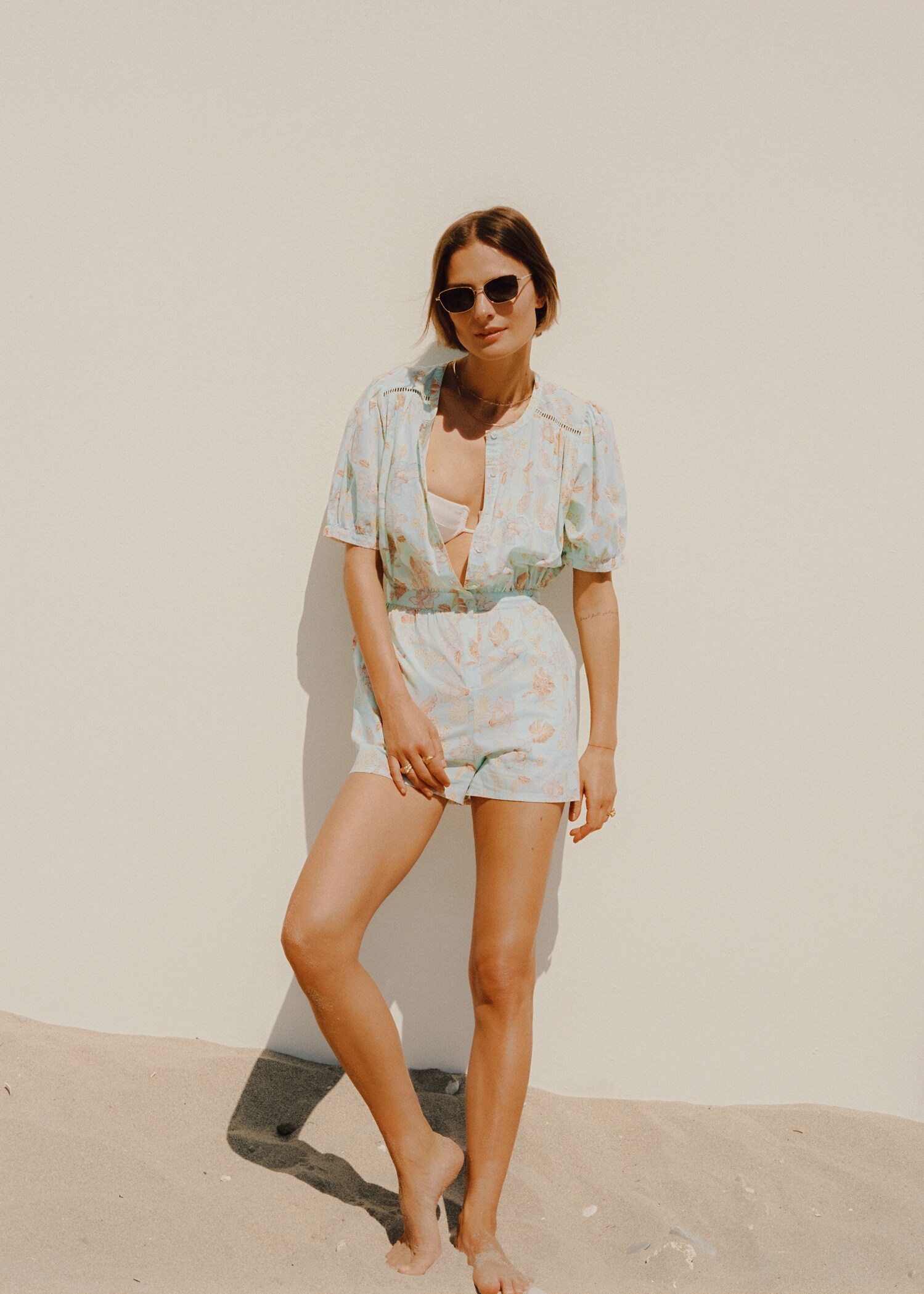 Floral short jumpsuit - Details of the article 6