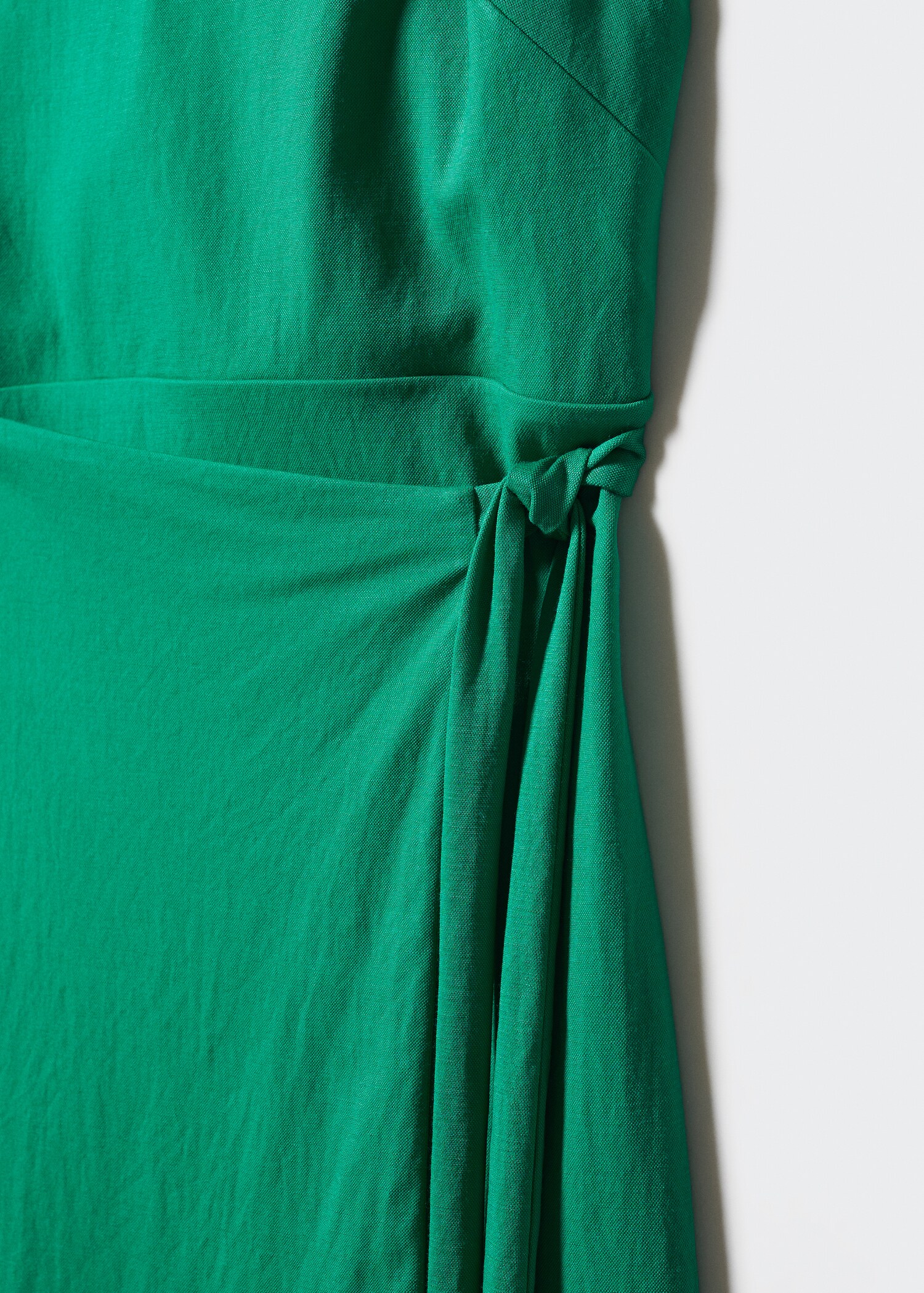 Bow wrap dress - Details of the article 8