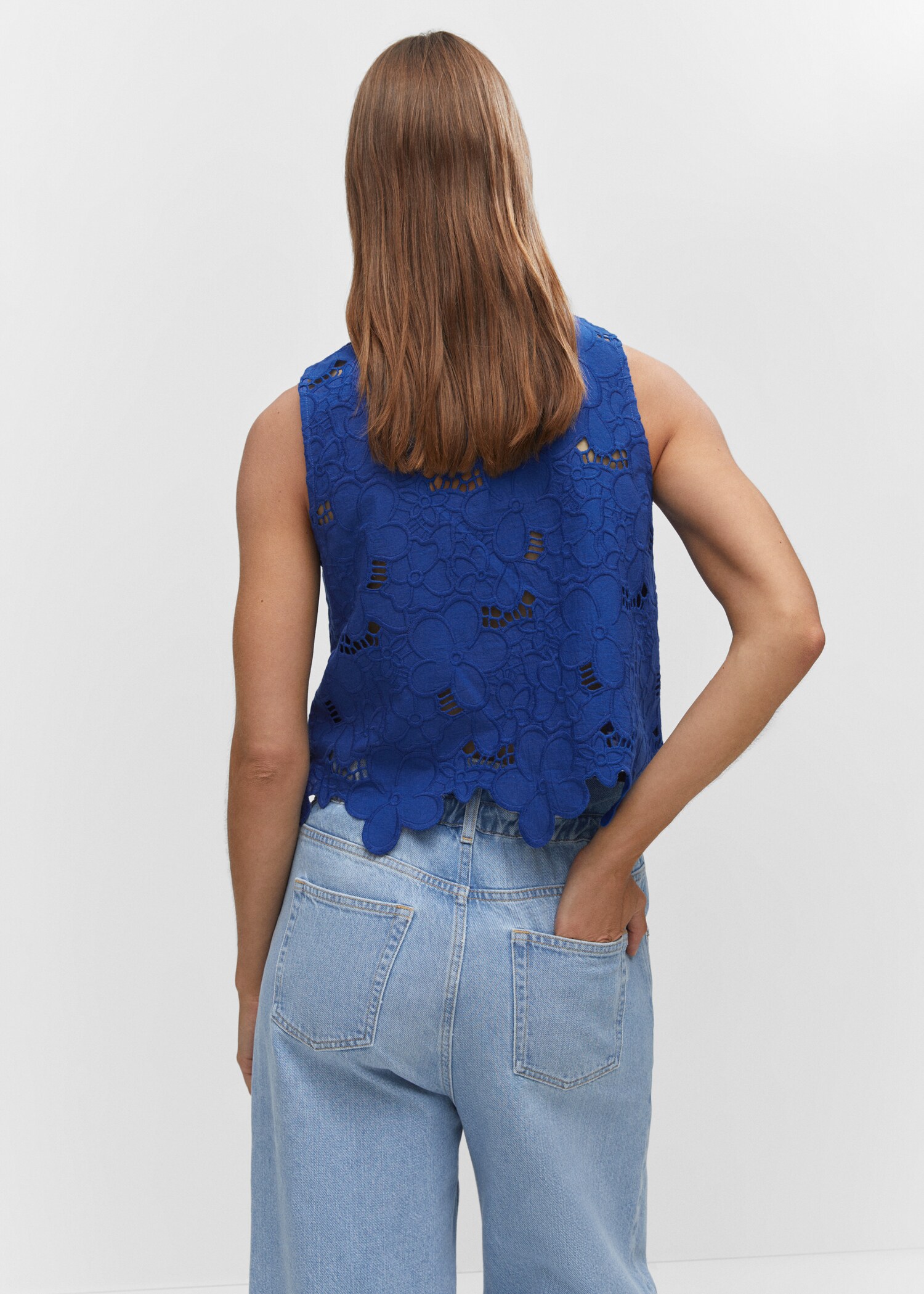 Embroidered openwork blouse - Reverse of the article