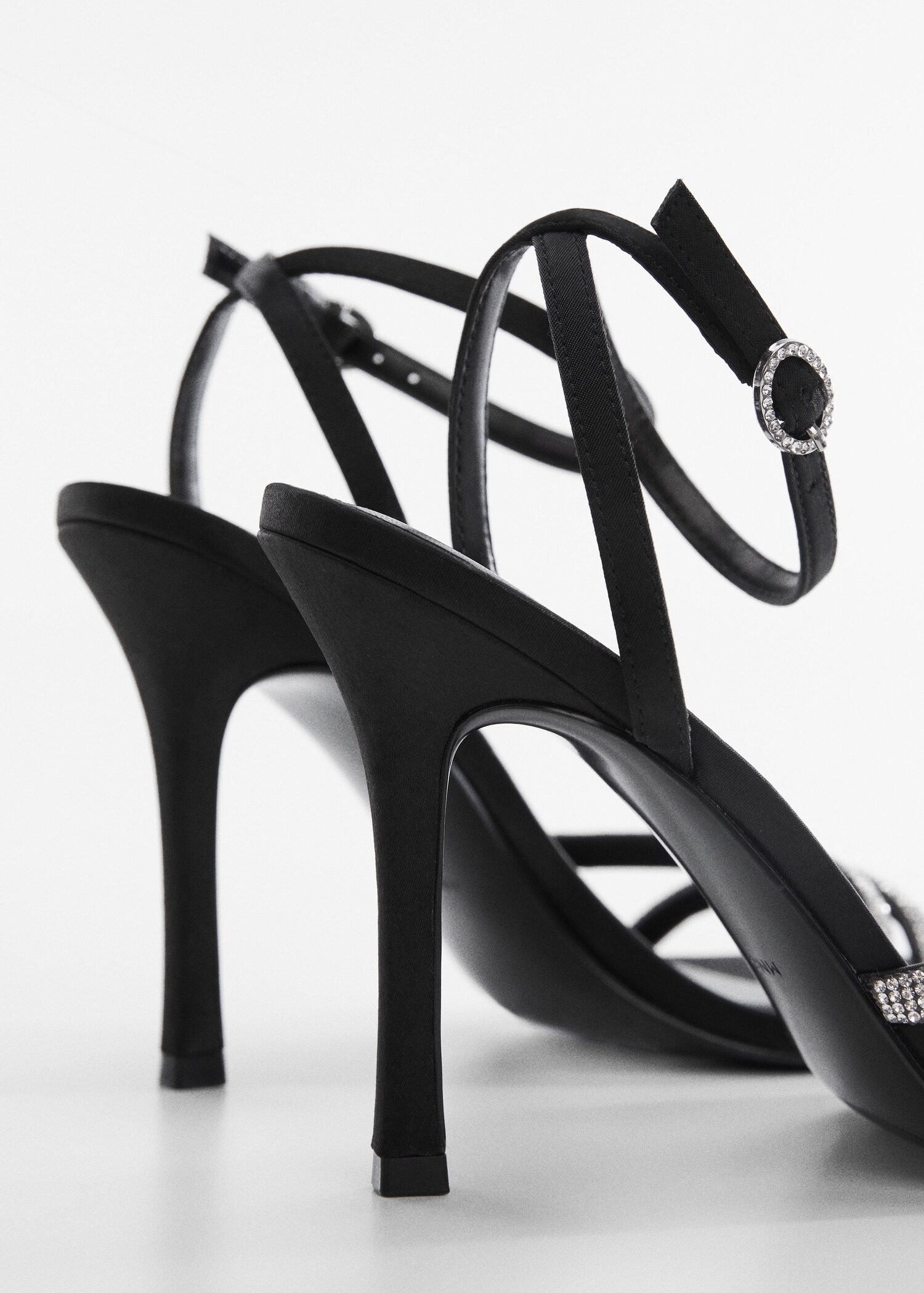 Heeled sandals with rhinestone straps - Details of the article 1