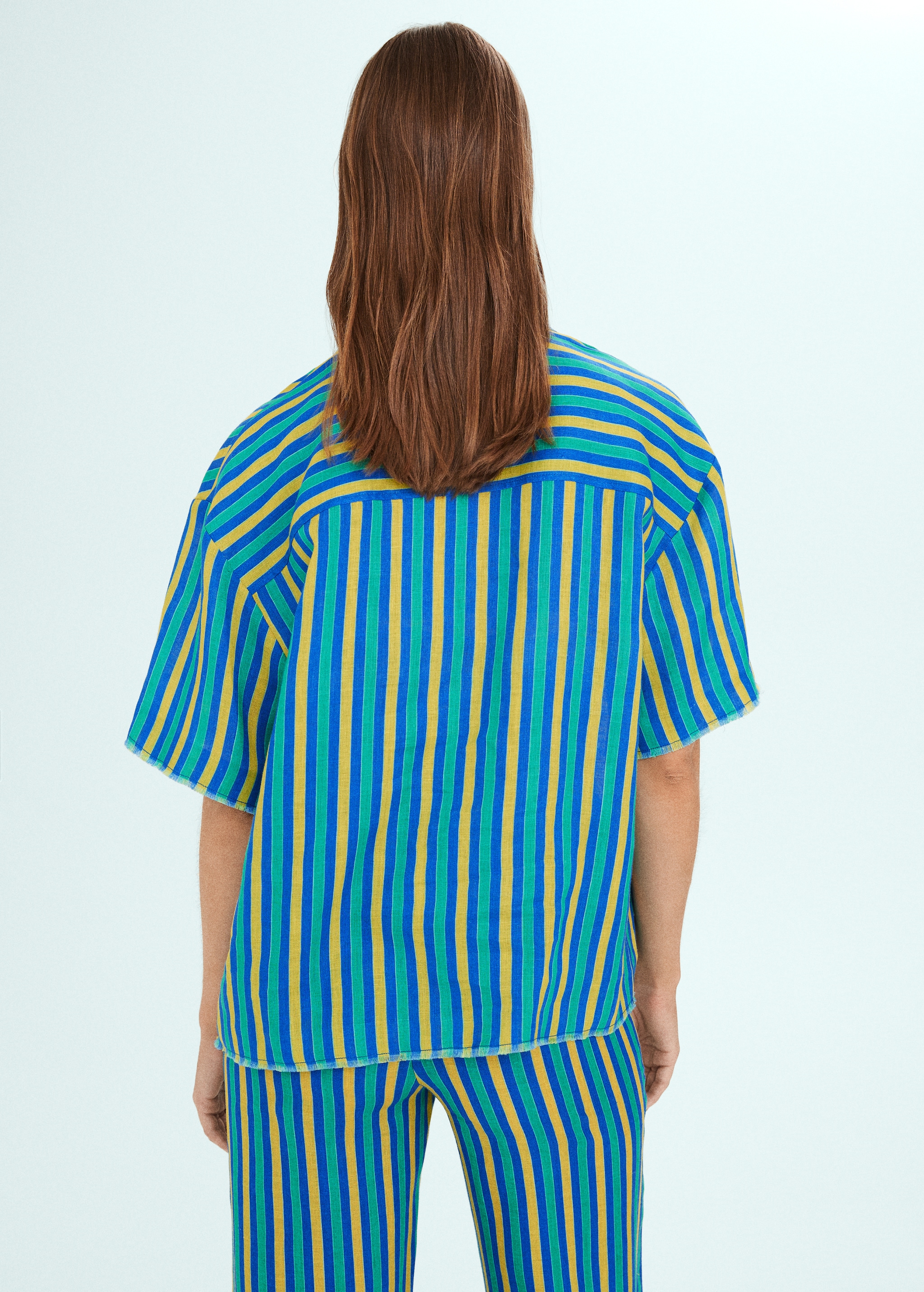 Camisa lino rayas multicolor - Reverso del artículo