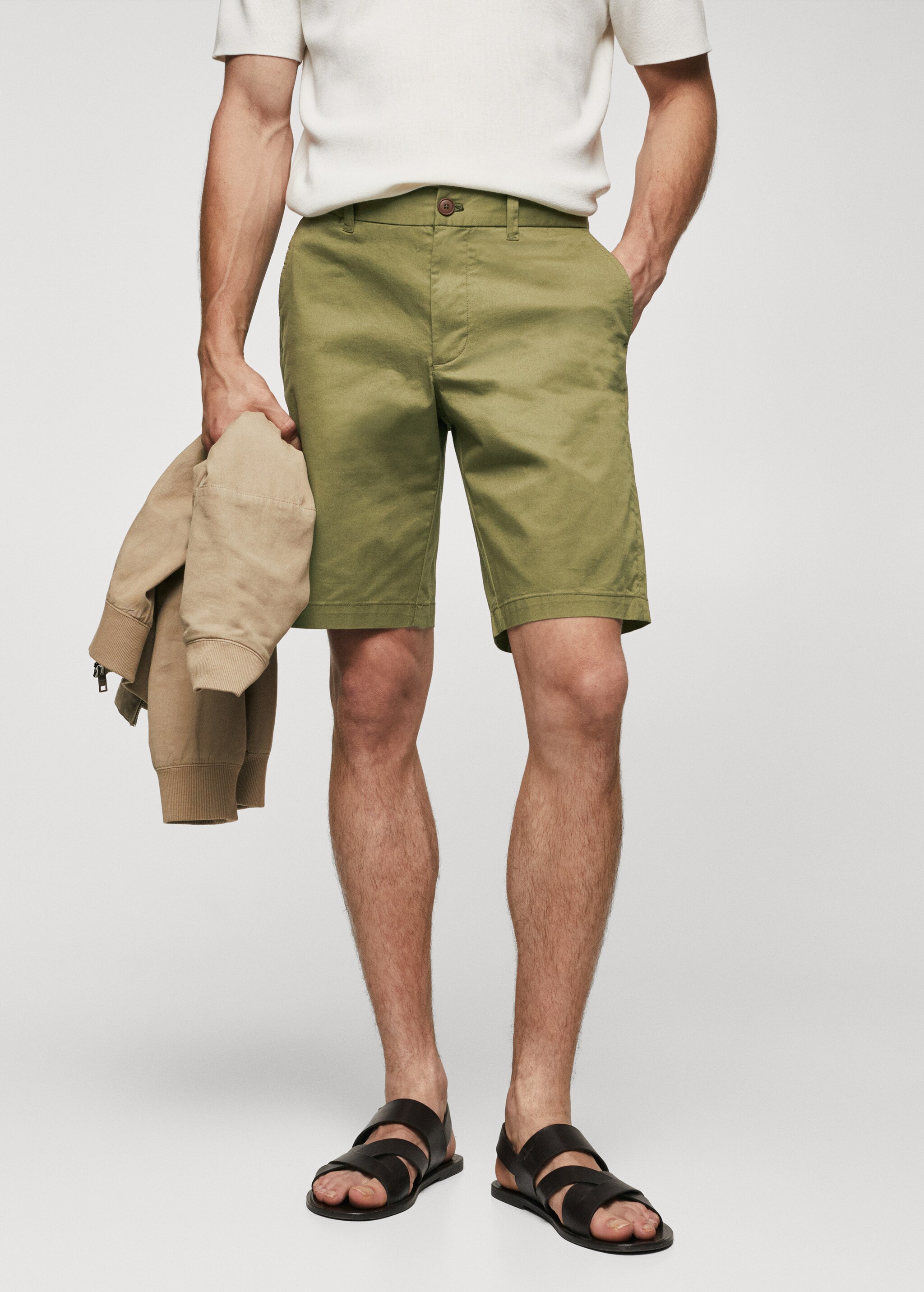 Slim fit chino cotton Bermuda shorts - Plan mediu