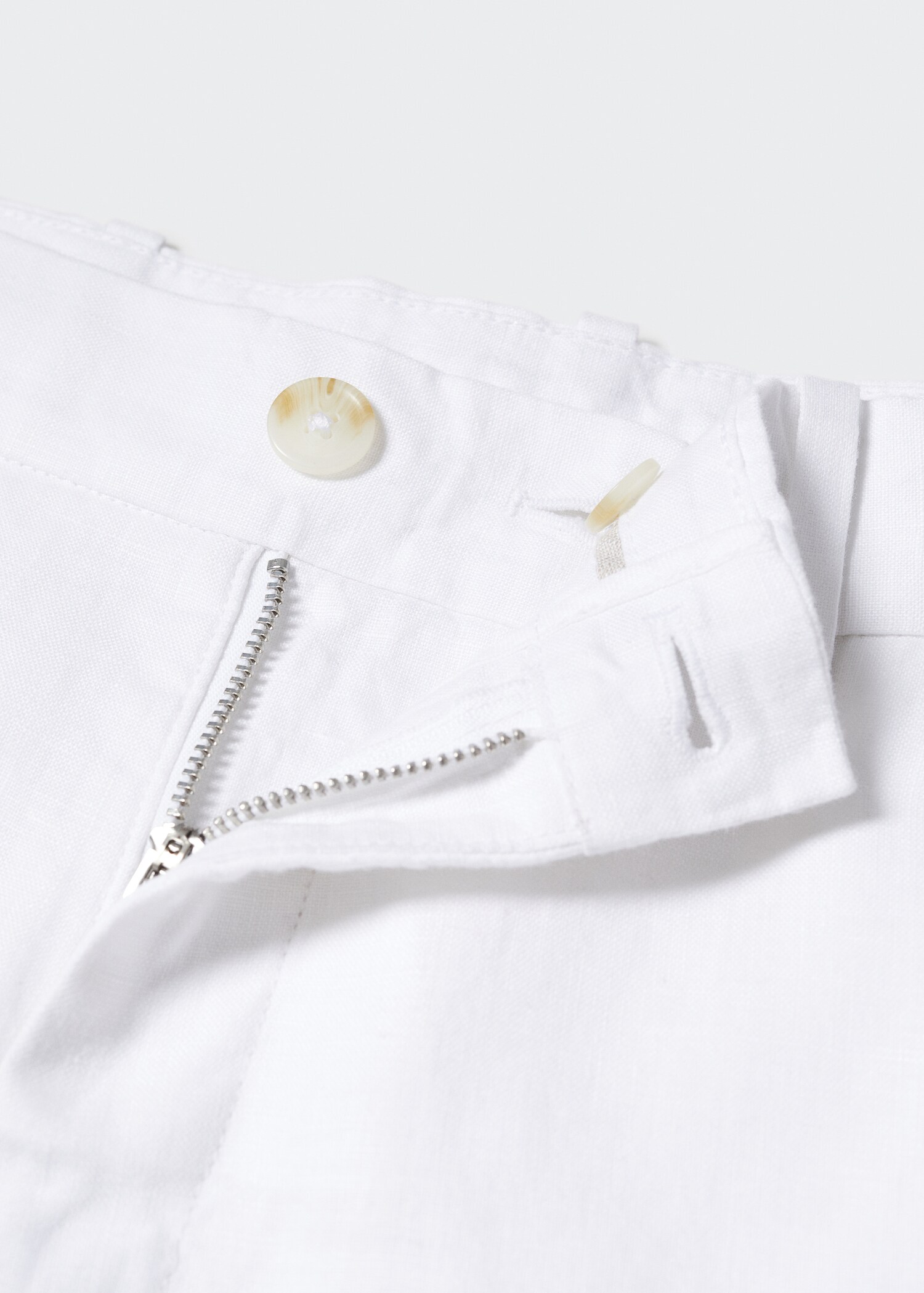 100% linen shorts - Details of the article 8