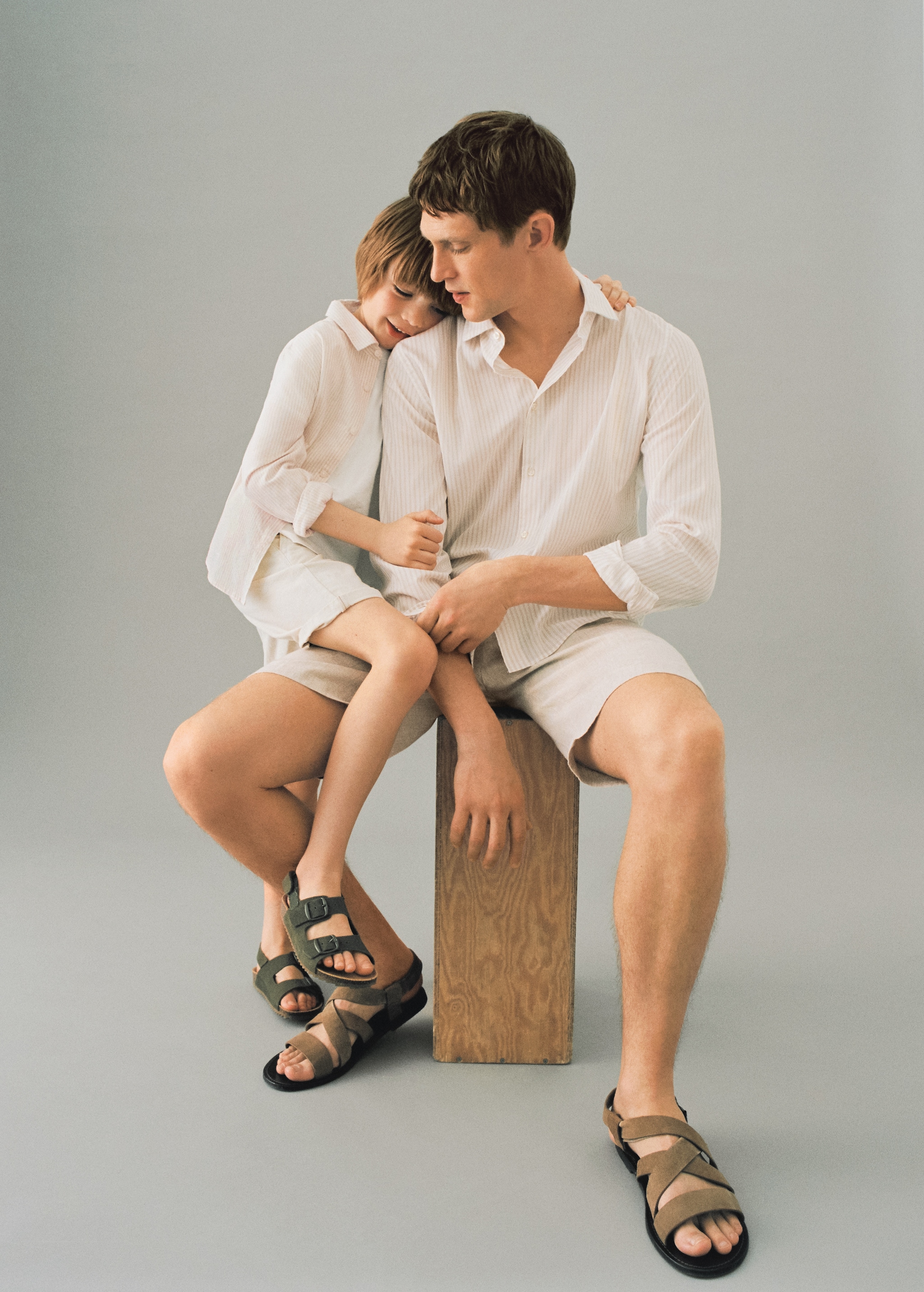100% linen shorts - Details of the article 5