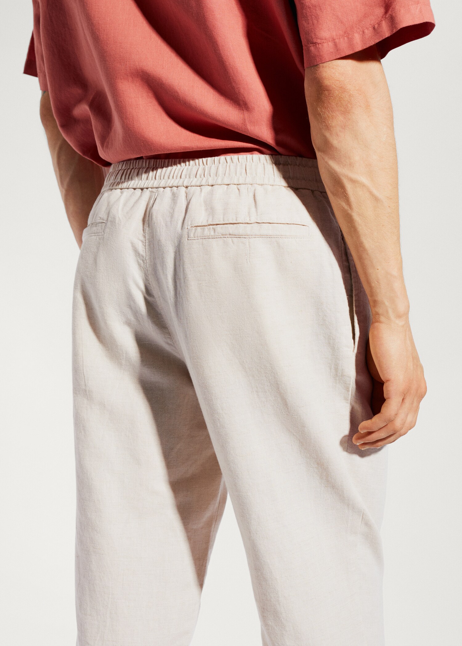 Slim-fit trousers with drawstring  - Details of the article 2
