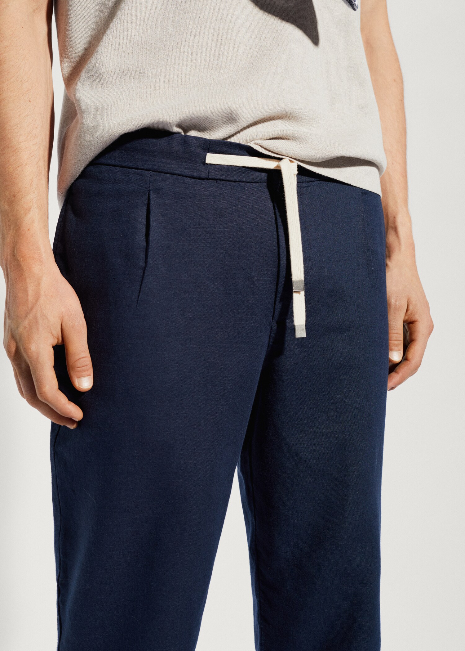 Slim-fit trousers with drawstring  - Details of the article 1