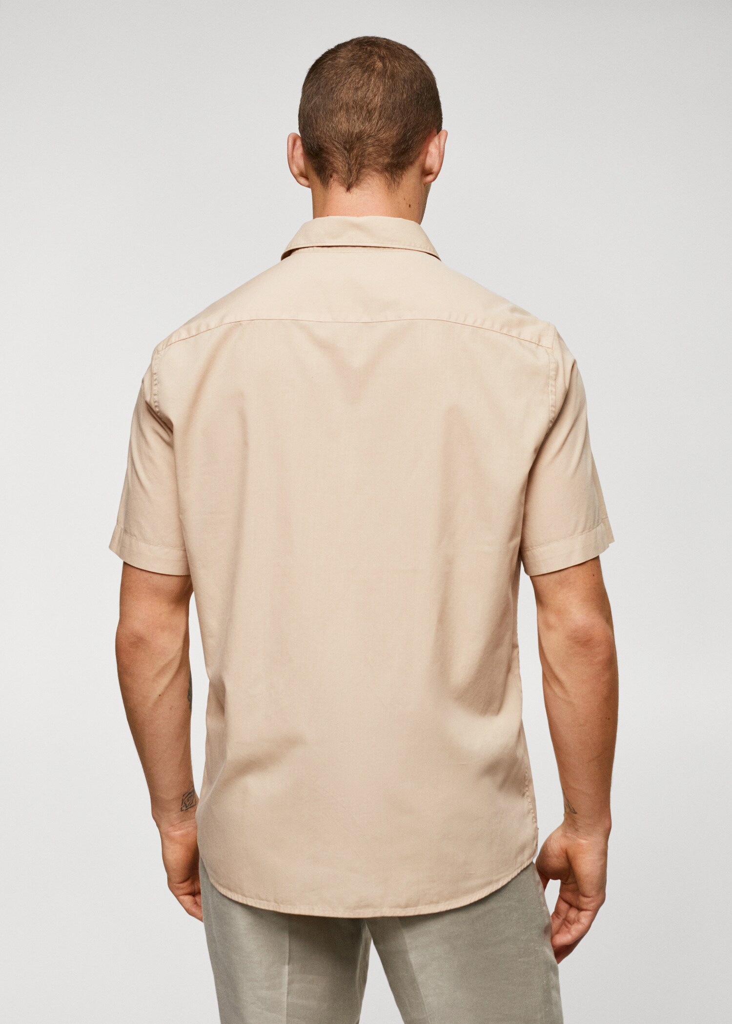 Lightweight cotton shirt  - Reverse of the article