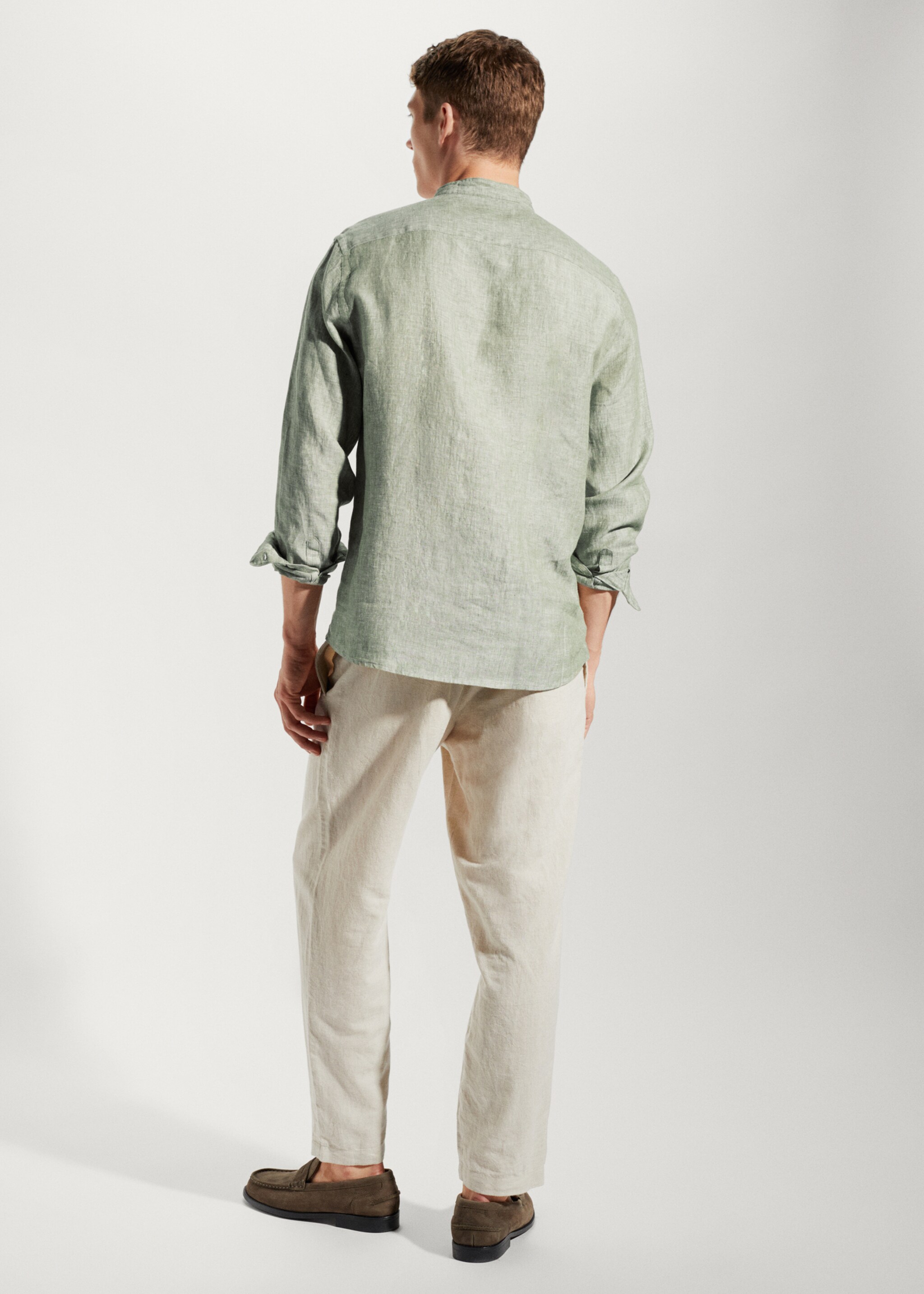 Camisa 100% lino cuello mao - Reverso del artículo