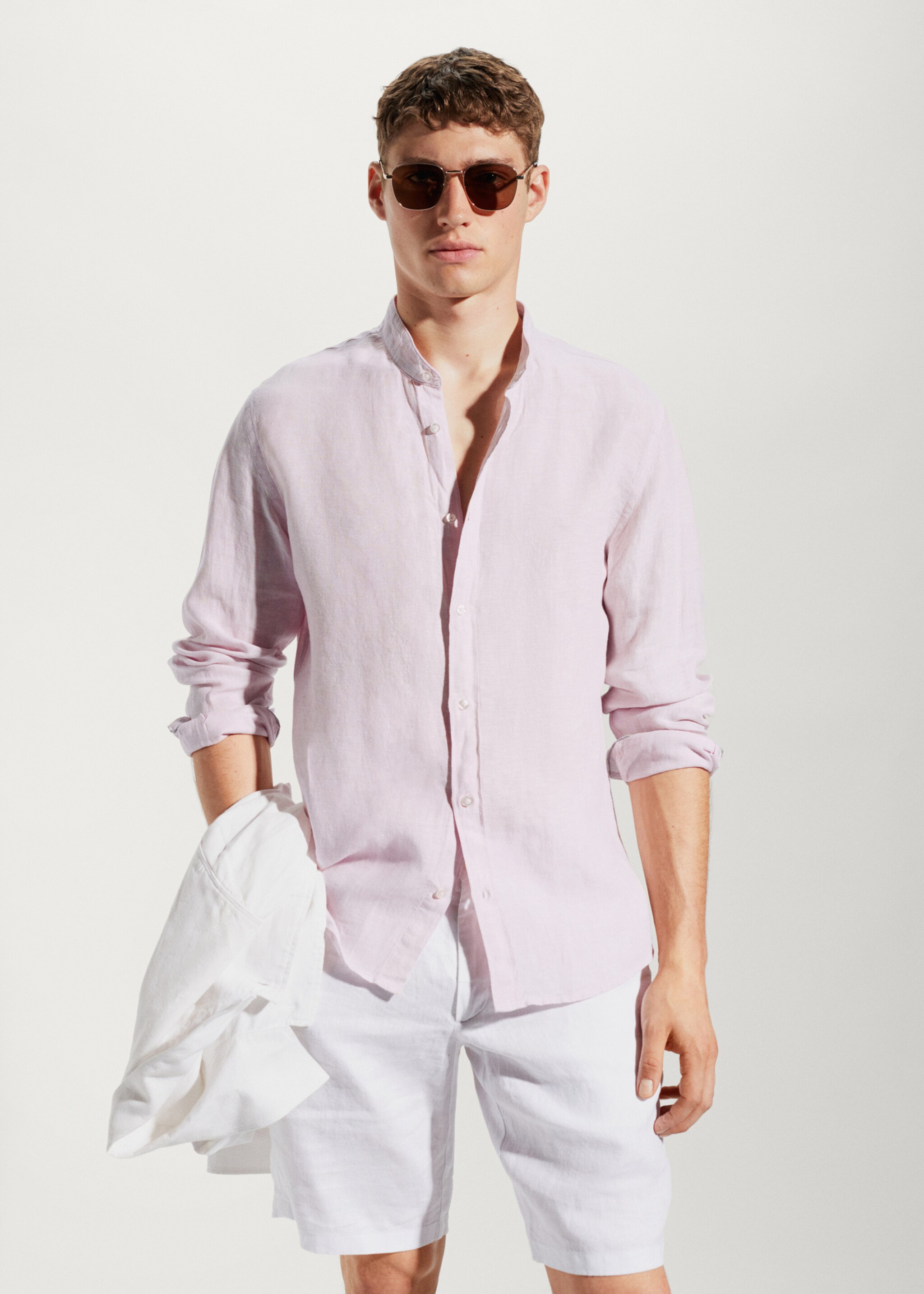 Camisa 100% lino cuello mao - Plano medio