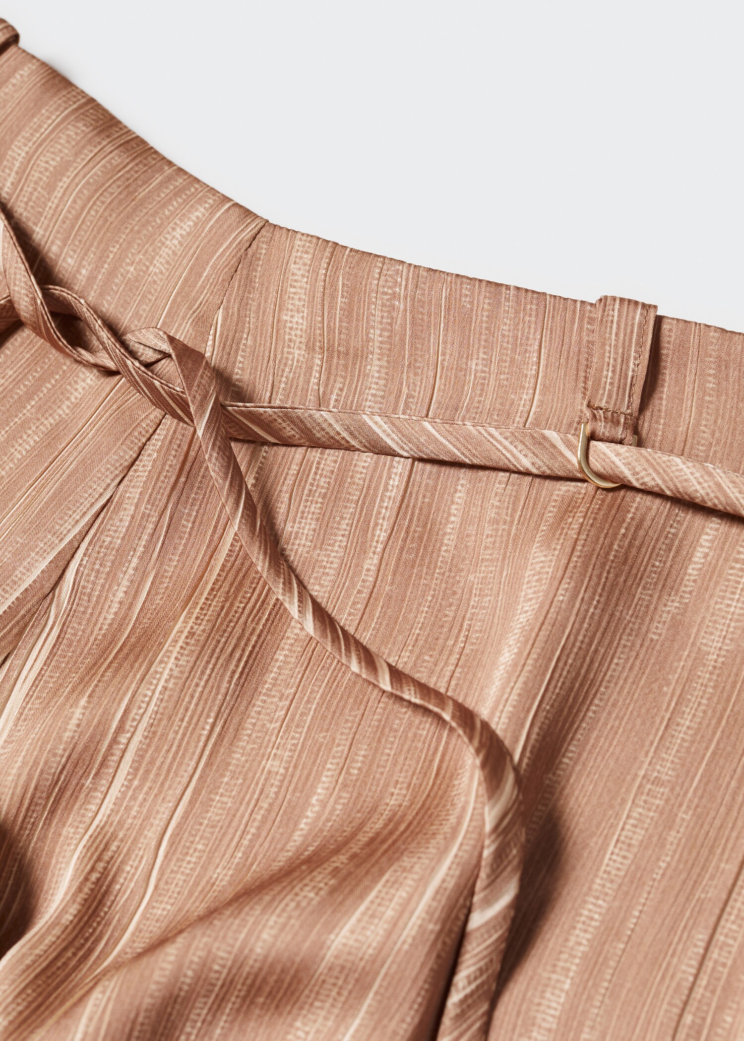 Satin pleated trousers - Details of the article 8