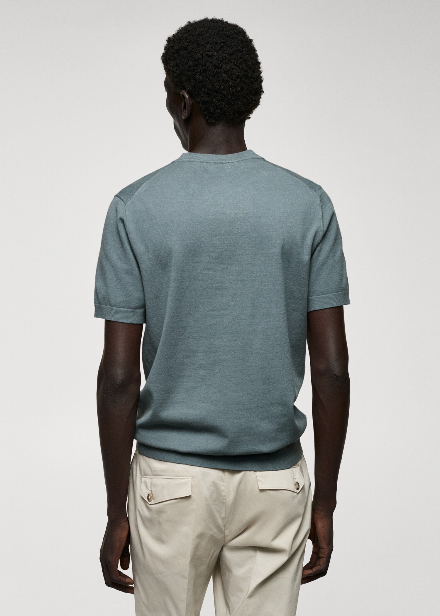 Fine-knit T-shirt - Reverse of the article