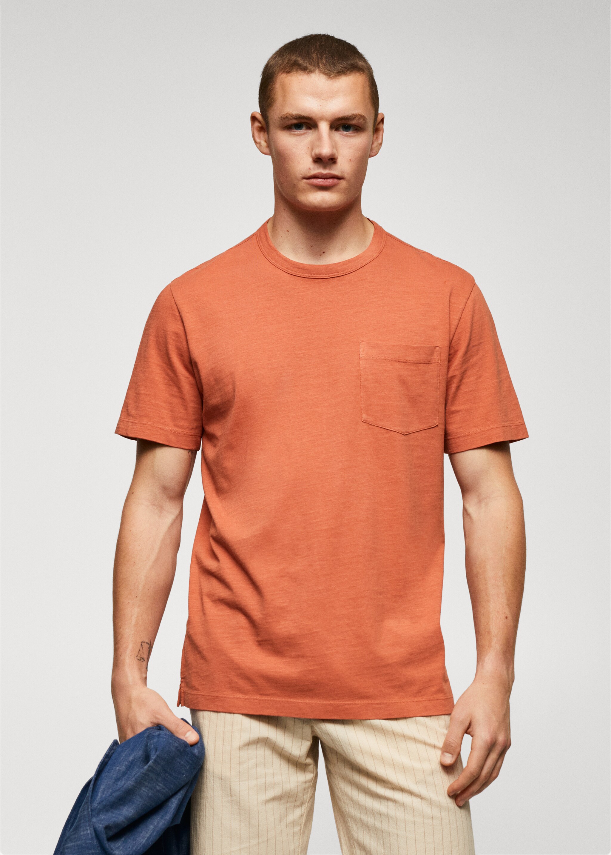 T-shirt poche 100 % coton - Plan moyen