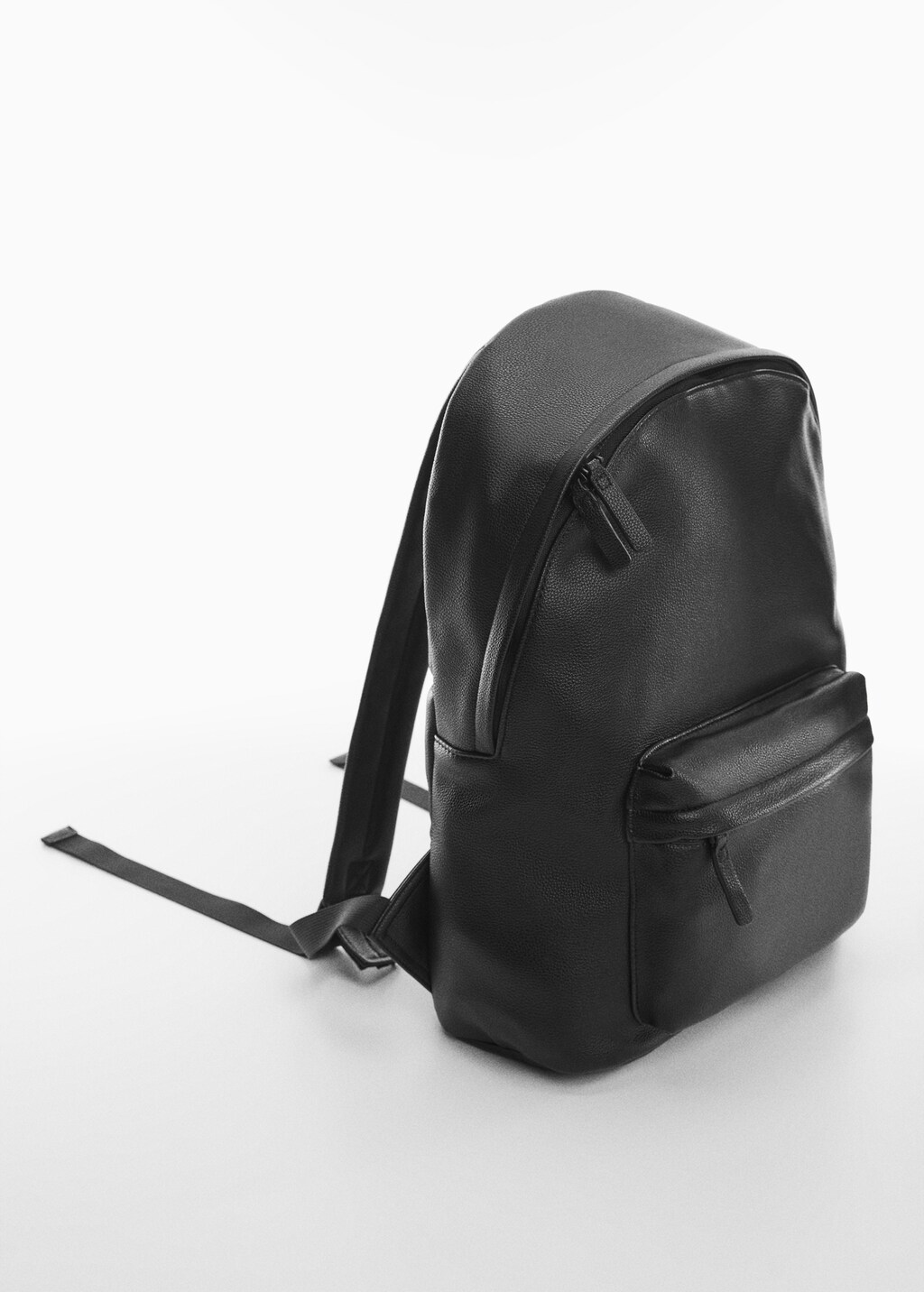 Leather effect backpack Men MANGO Georgia