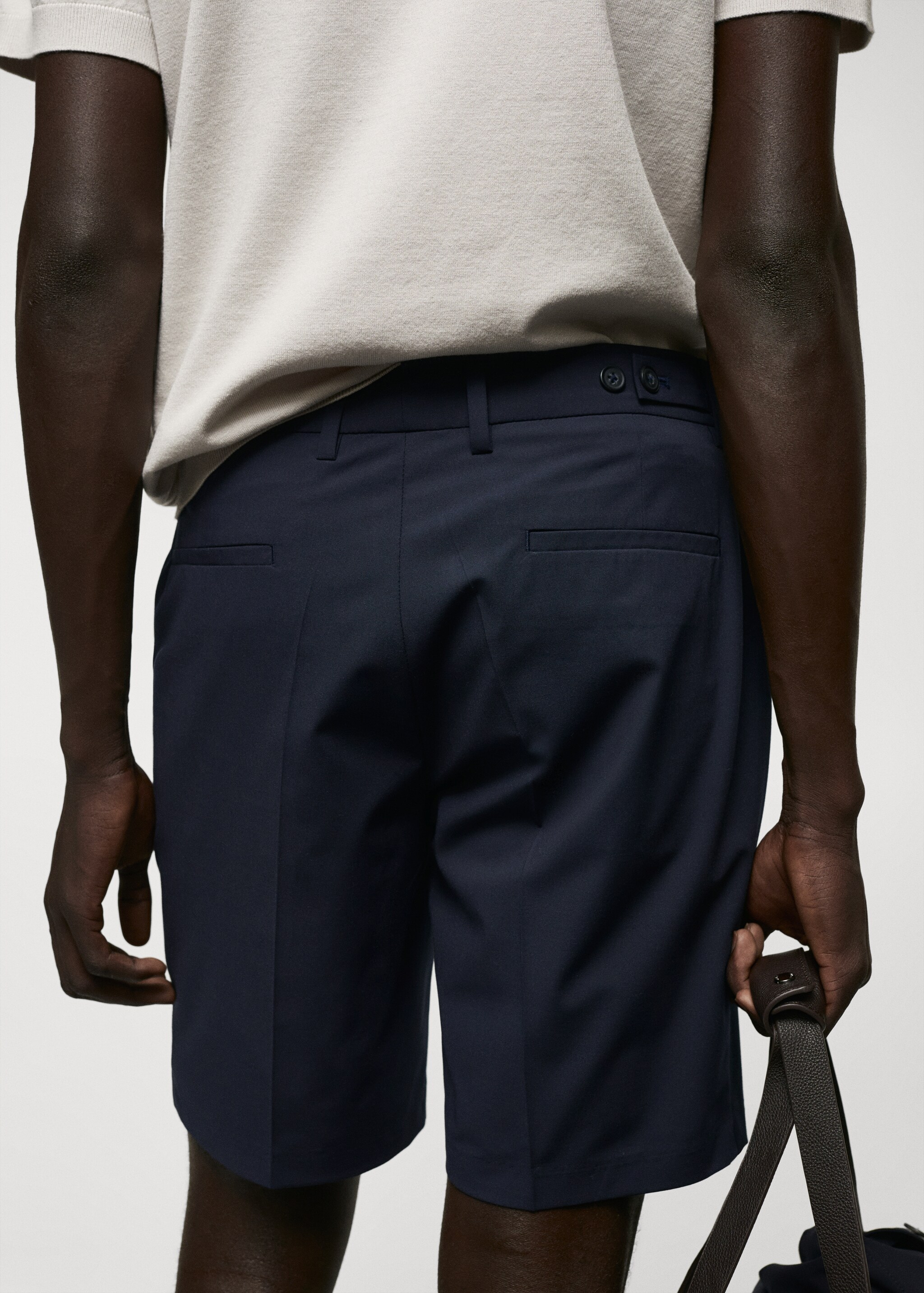Slim-fit bermuda shorts with adjustable waist - Detaliu al articolului 6